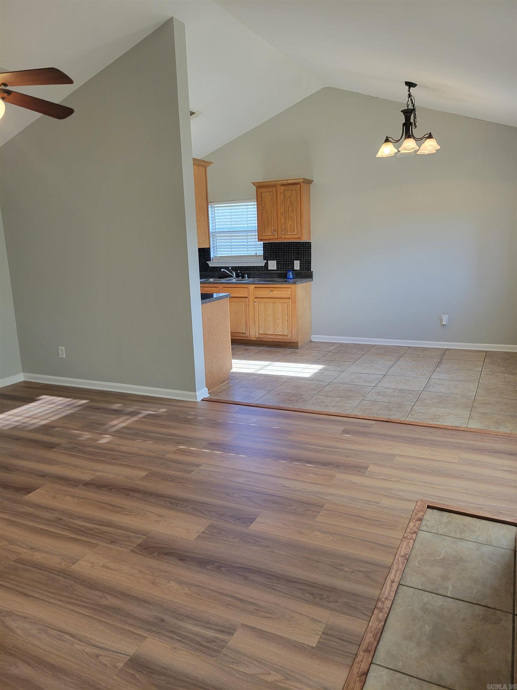 CLOVER RIDGE - Residential