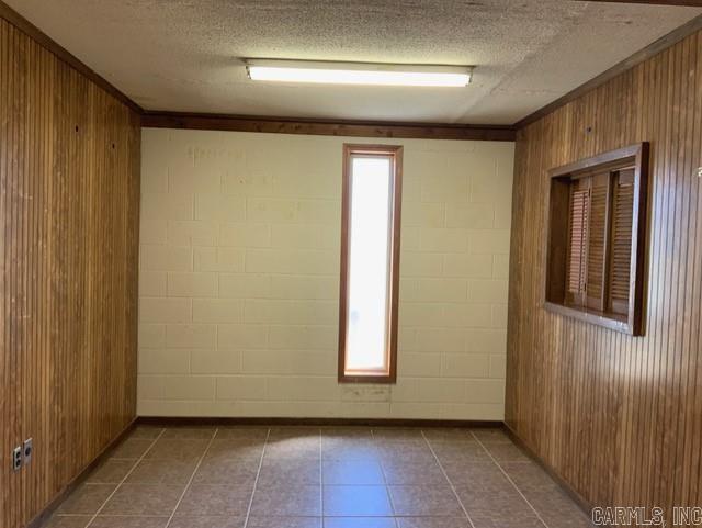 Metes & Bounds - Commercial Sale