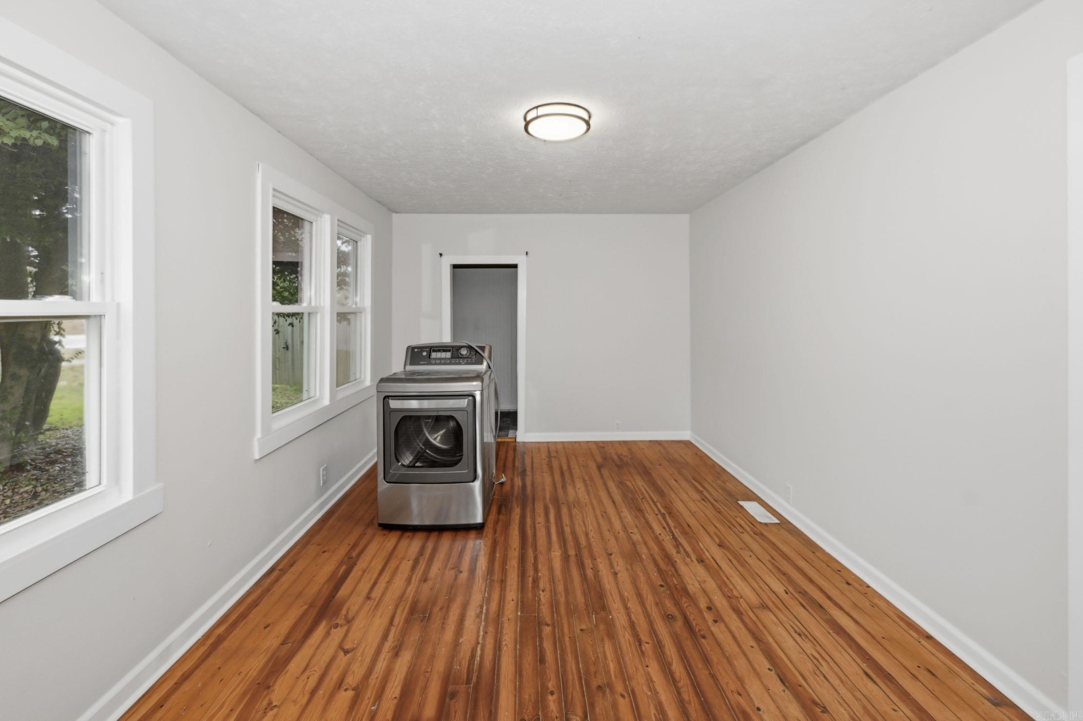 FOREST HILLS - Residential