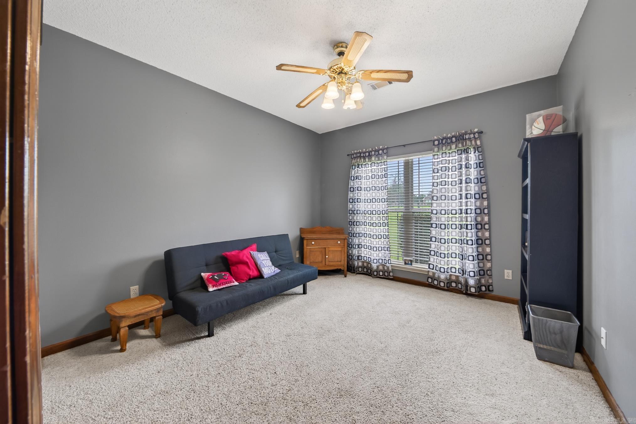 CASTLE HEIGHTS - Residential