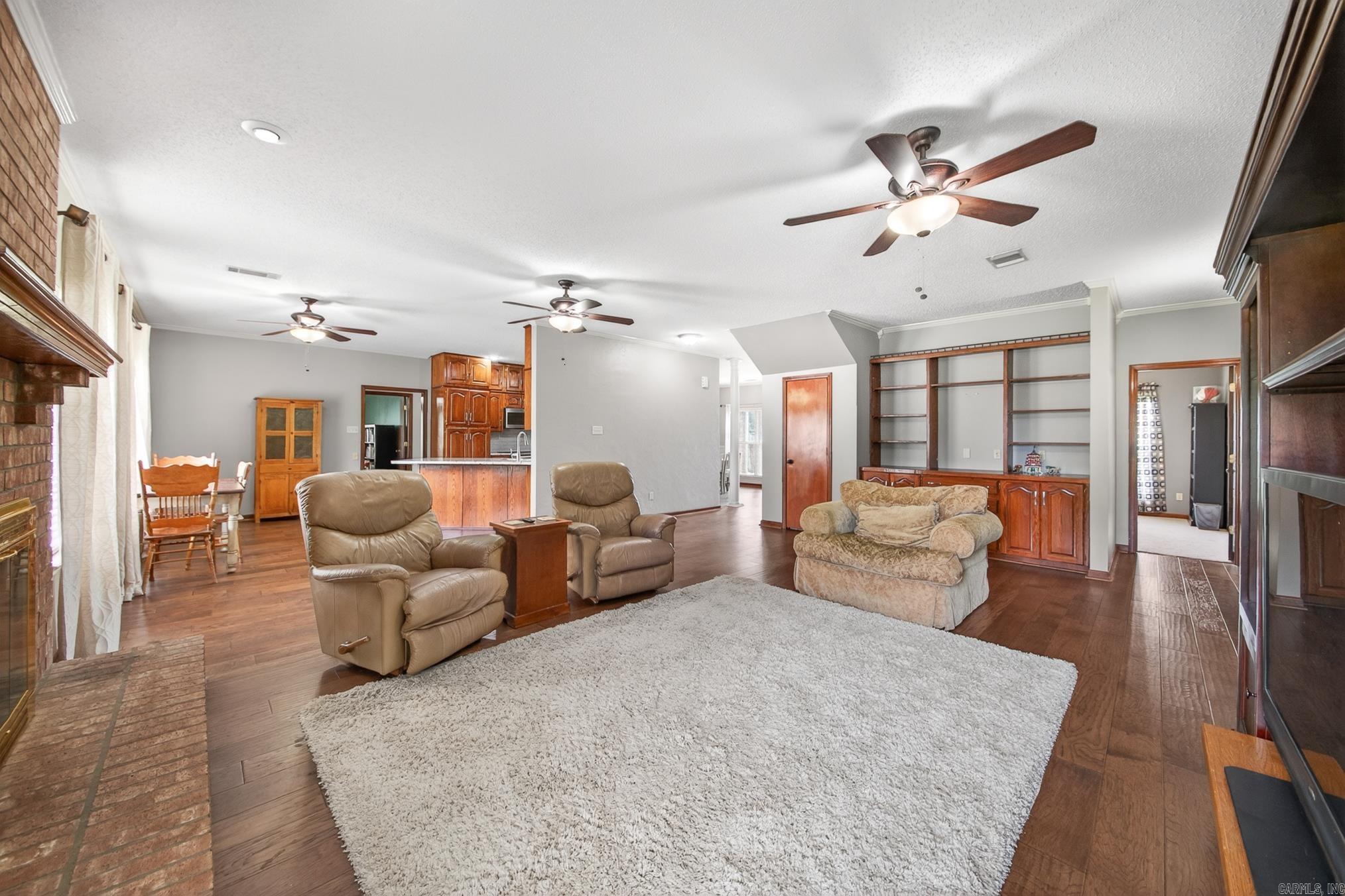 CASTLE HEIGHTS - Residential
