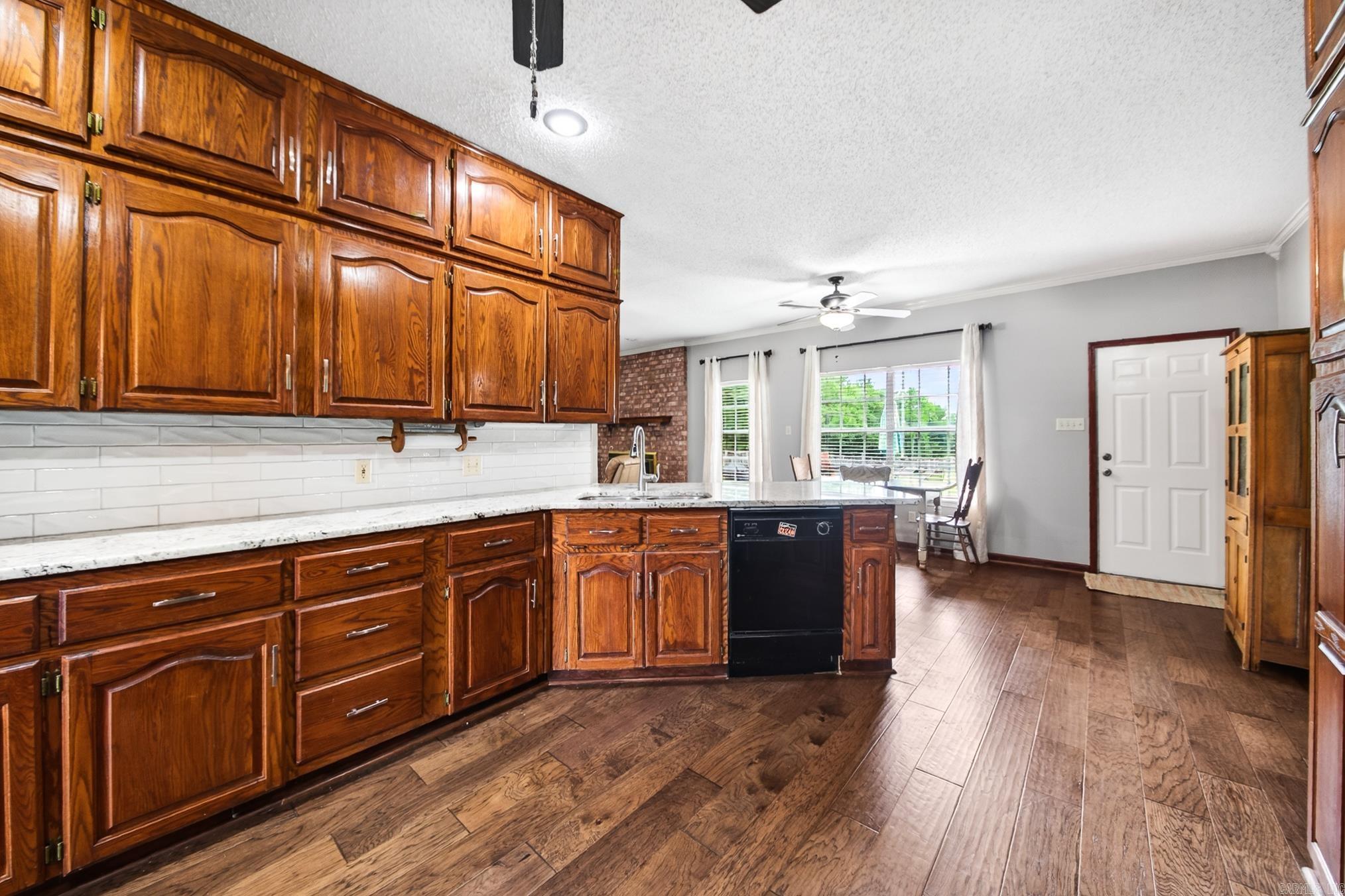 CASTLE HEIGHTS - Residential
