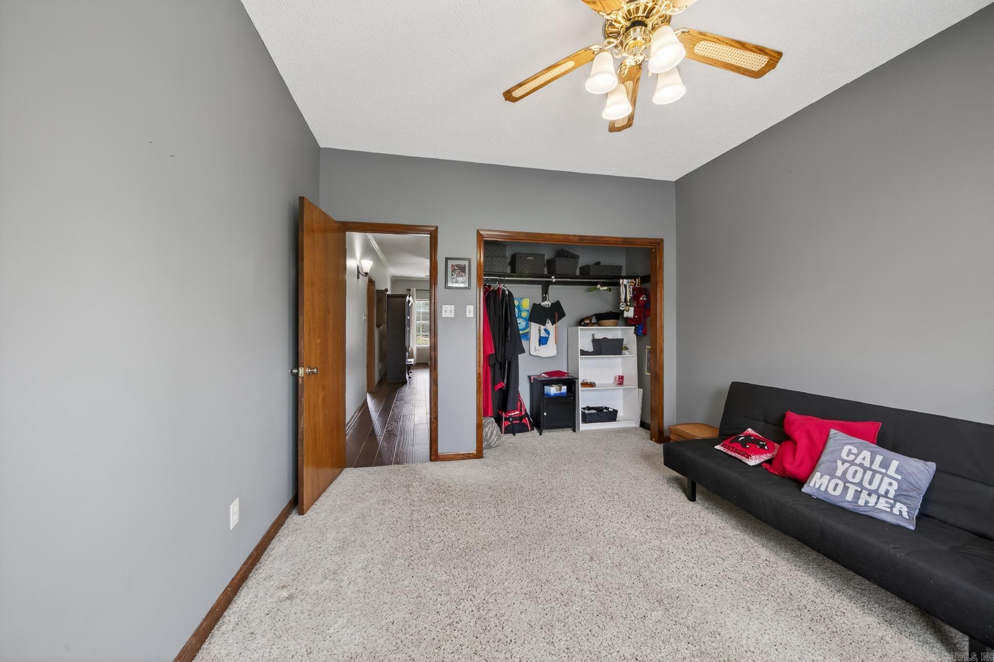 CASTLE HEIGHTS - Residential