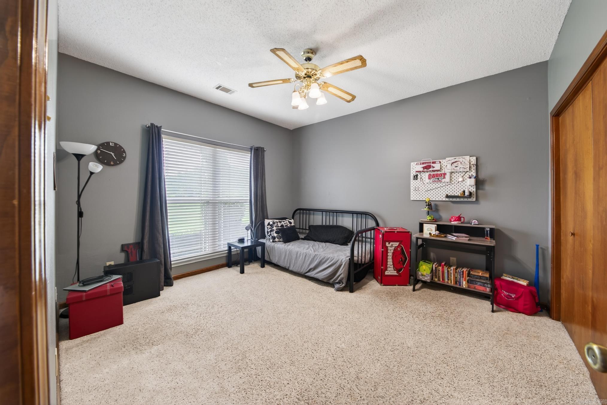 CASTLE HEIGHTS - Residential