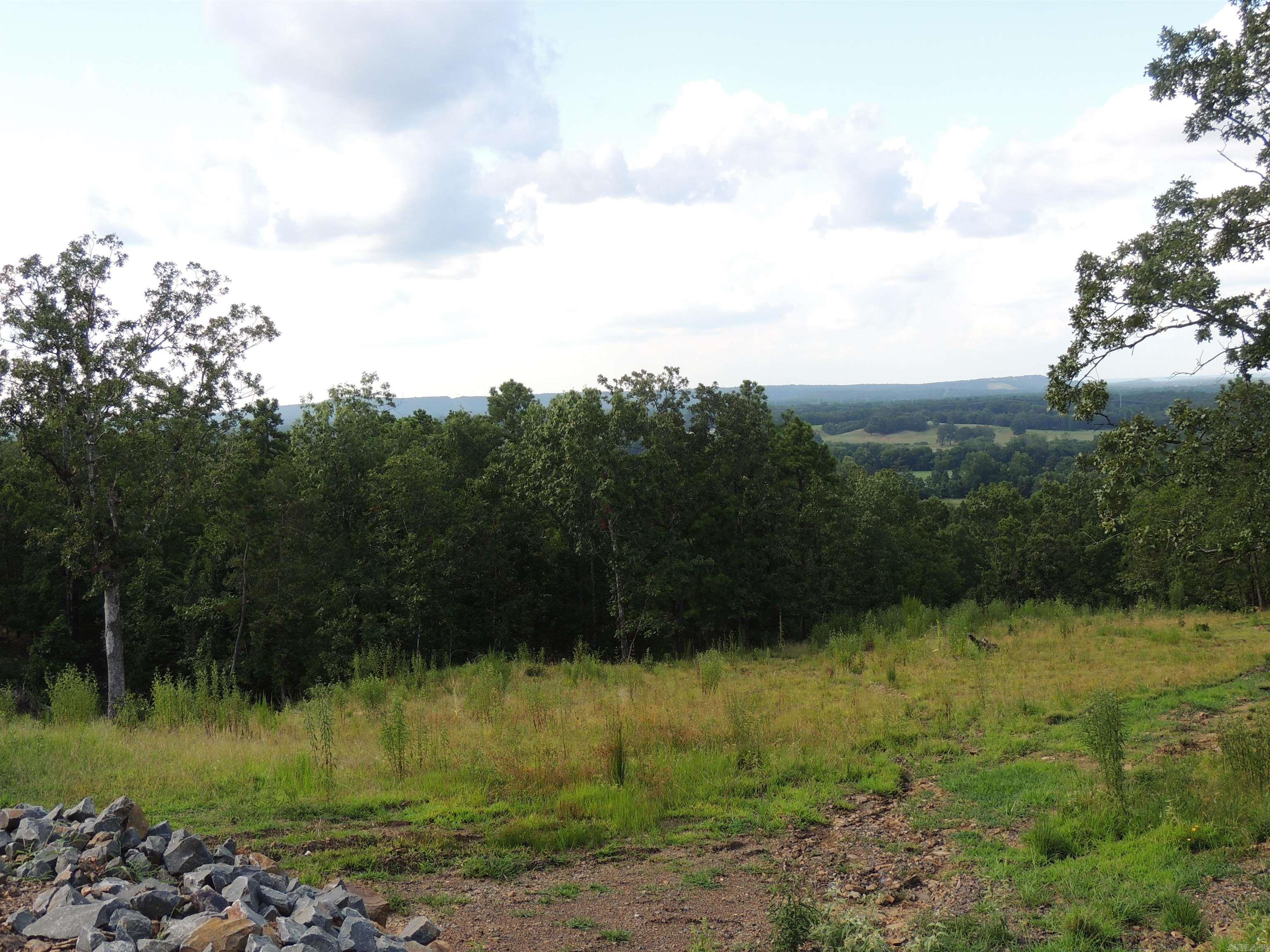 MOUNTAIN CREST ESTATES - Land