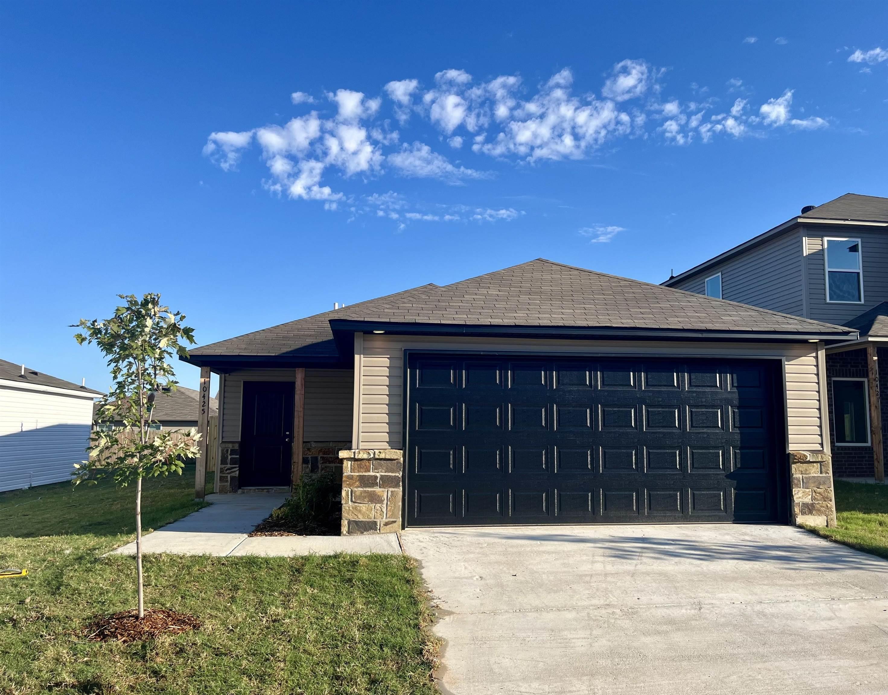 COUNTRY CLUB OF ARK THE - Residential