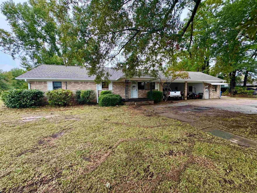 High visibility location with a unique opportunity to have expansive building space, a parking lot, all with the versatility of C-4 zoning and multiple access points from California Ave as well as Powell St.  The lot could easily serve multiple business endeavors within a heavily trafficked area, just down the road from Walmart, and near the intersection of California Ave and Cash Road, leading toward Magnolia, Fairview, and central Camden.