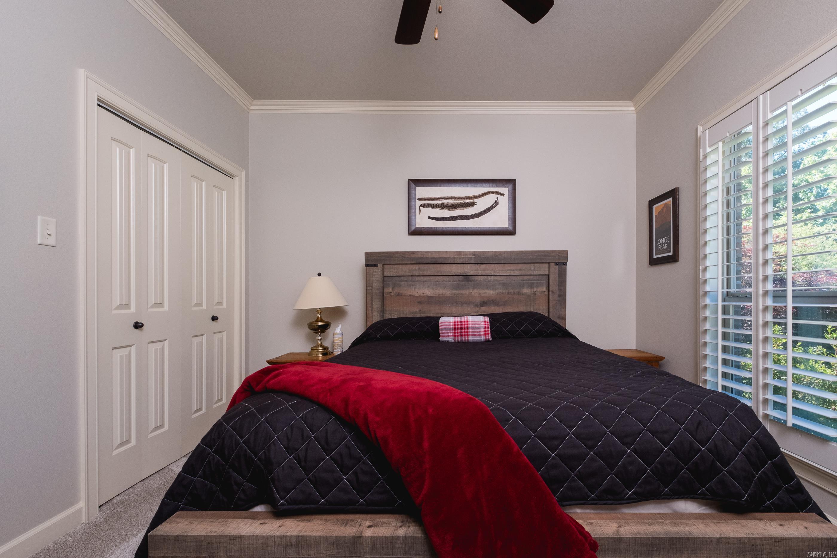 SIENNA LAKE - Residential