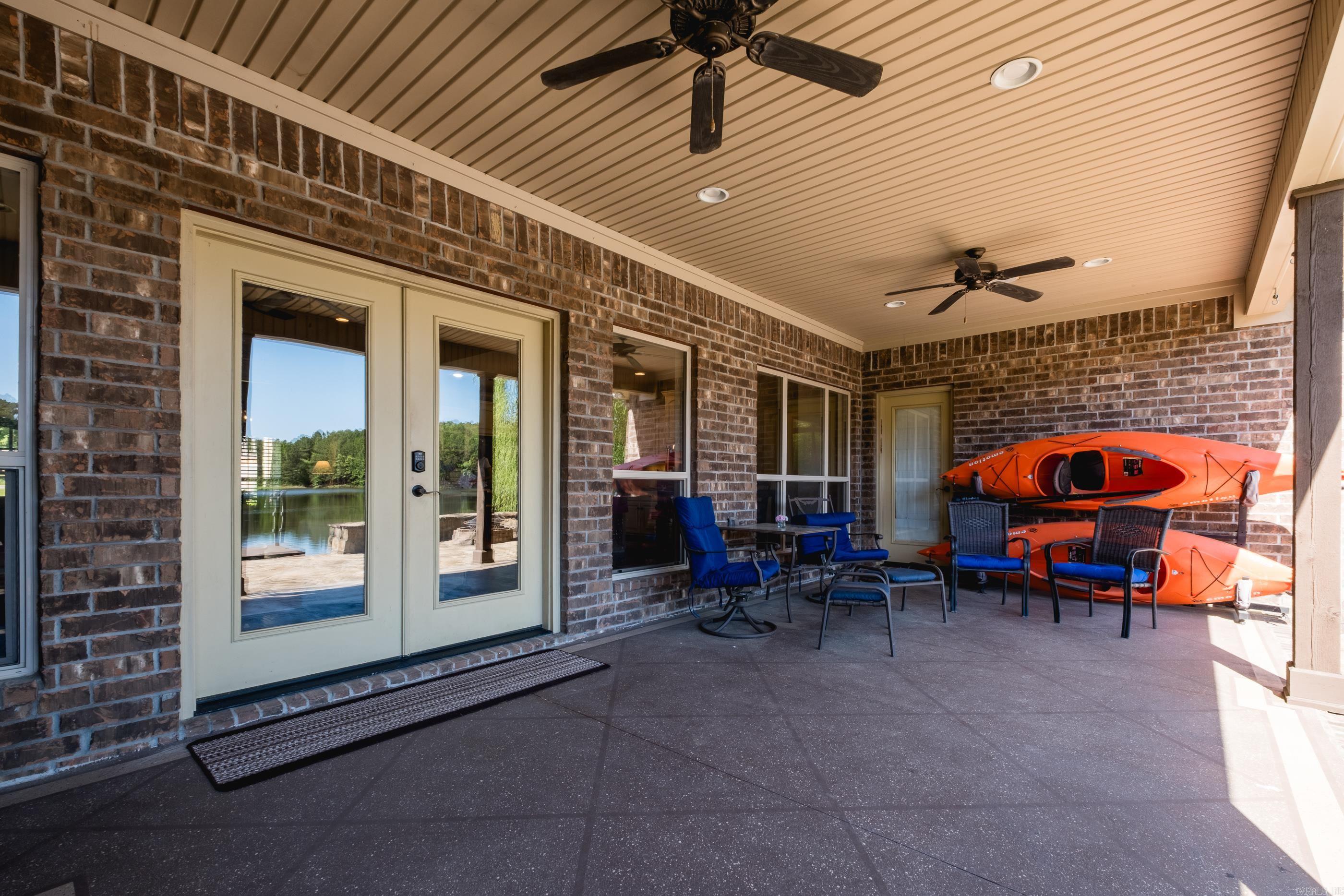 SIENNA LAKE - Residential