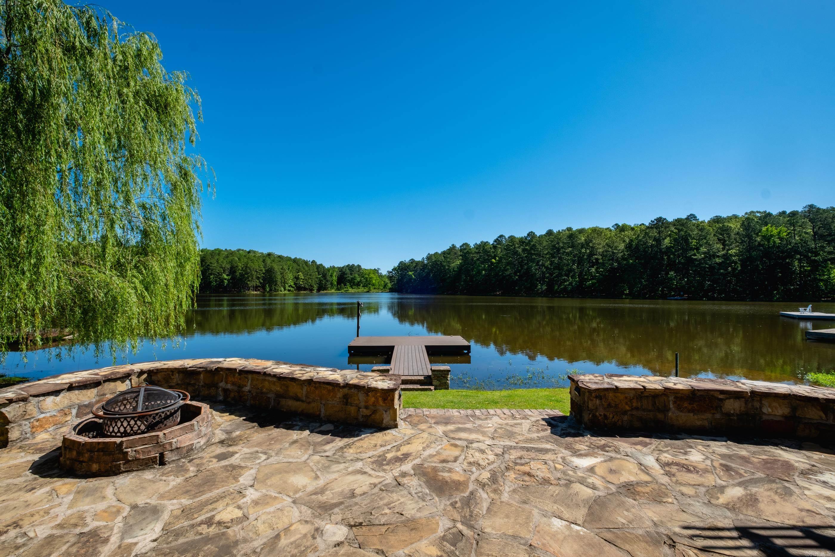 SIENNA LAKE - Residential