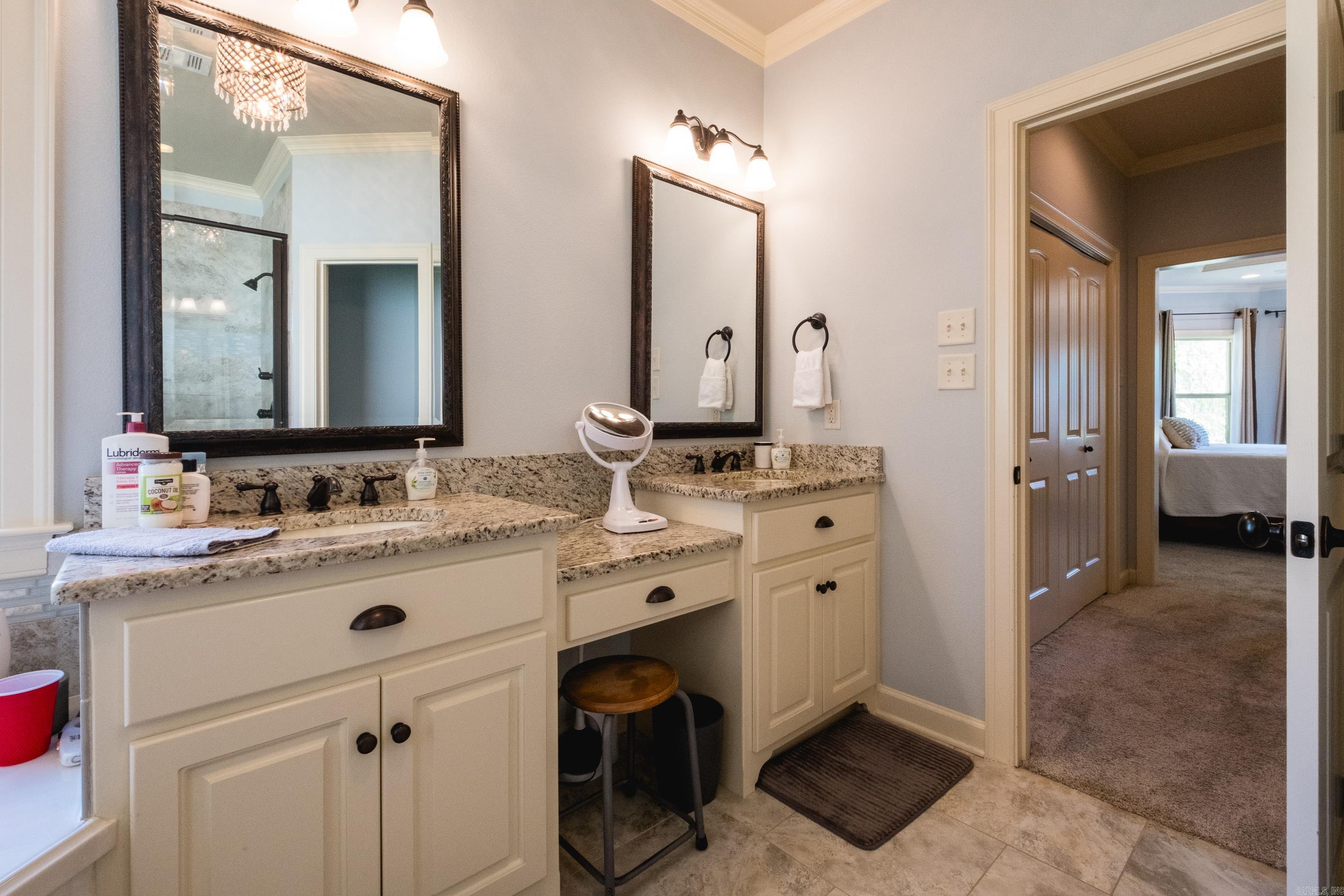 SIENNA LAKE - Residential