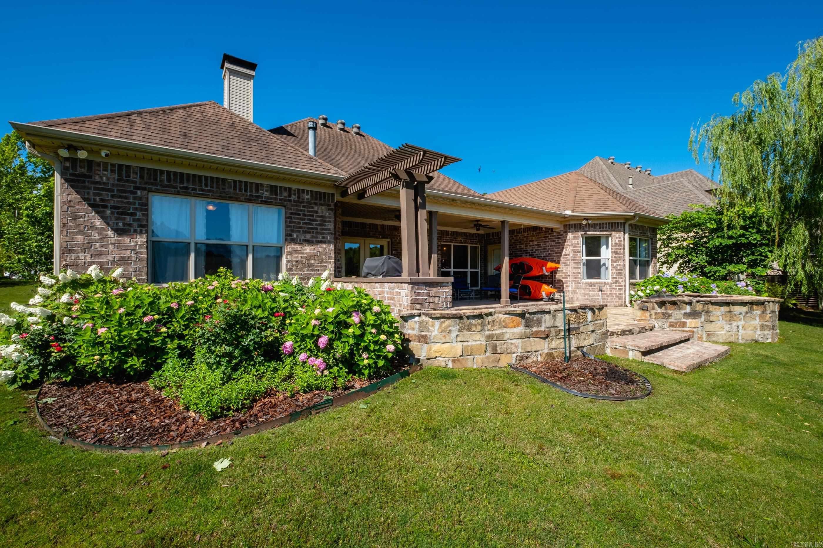 SIENNA LAKE - Residential