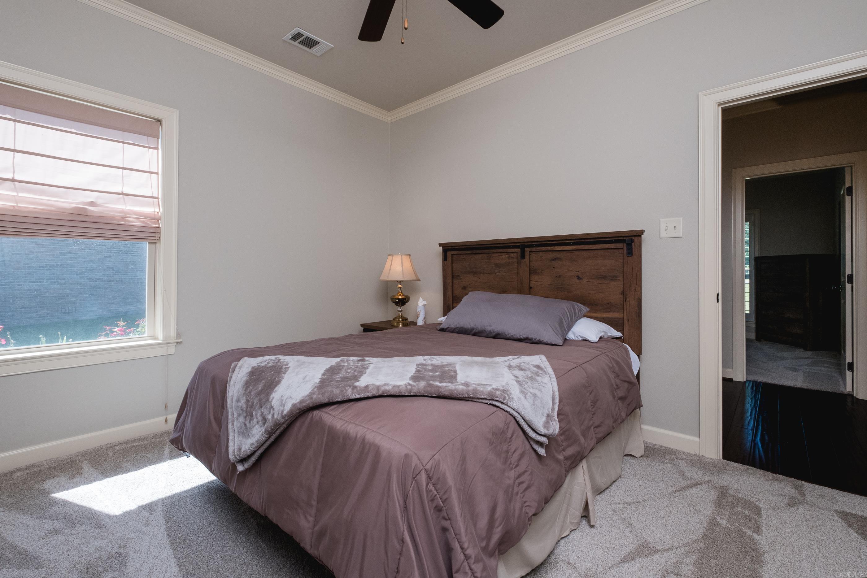 SIENNA LAKE - Residential