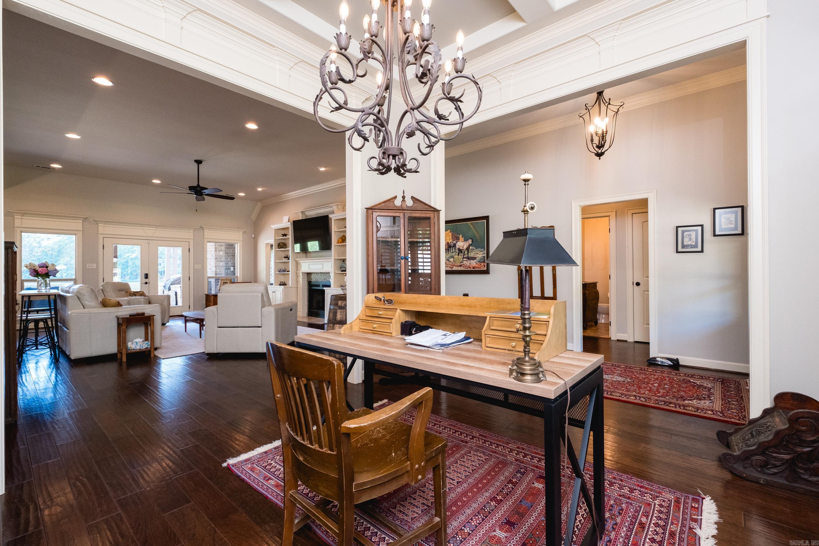 SIENNA LAKE - Residential