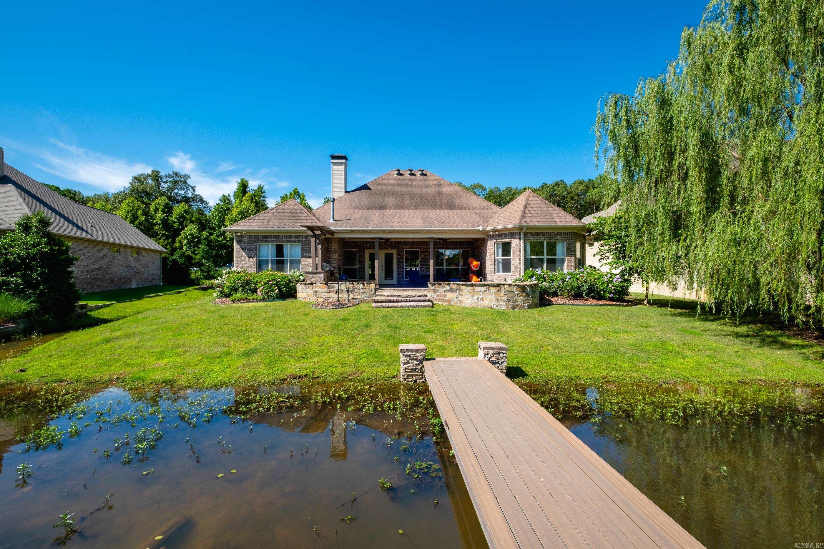 SIENNA LAKE - Residential