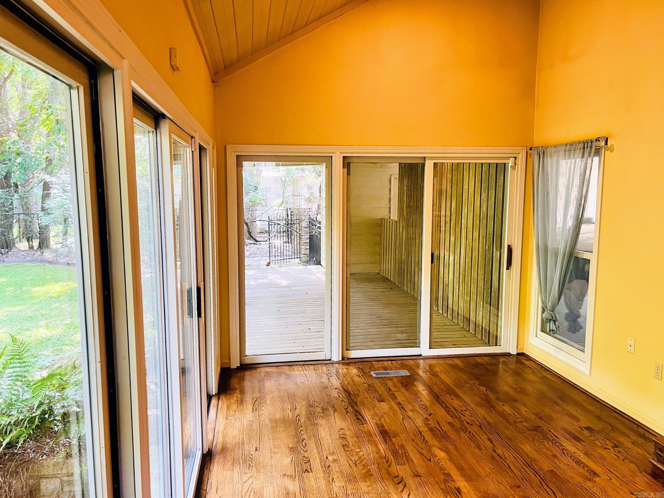 Metes & Bounds - Residential