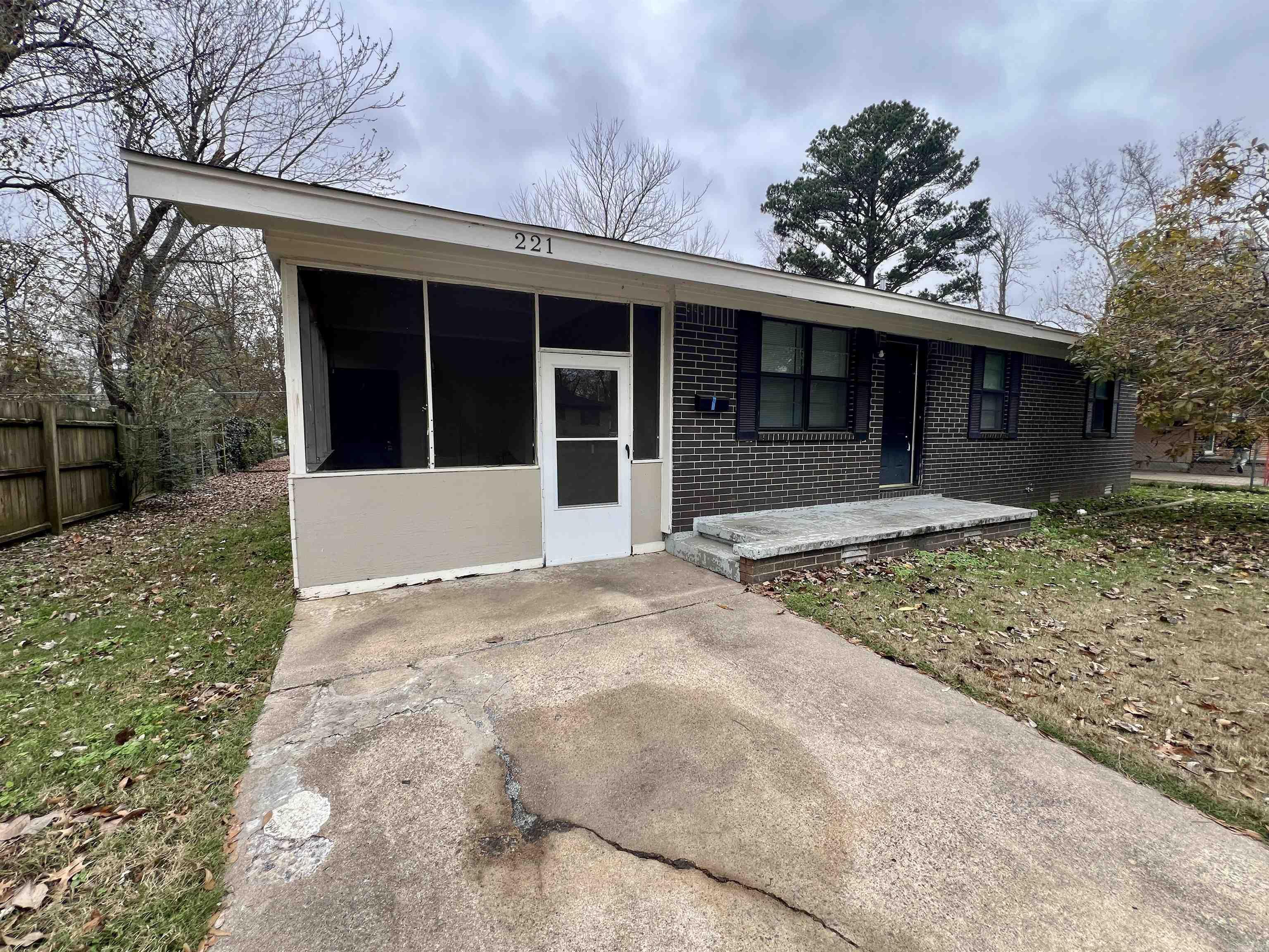 Hickman & Mcconnell - Residential Lease