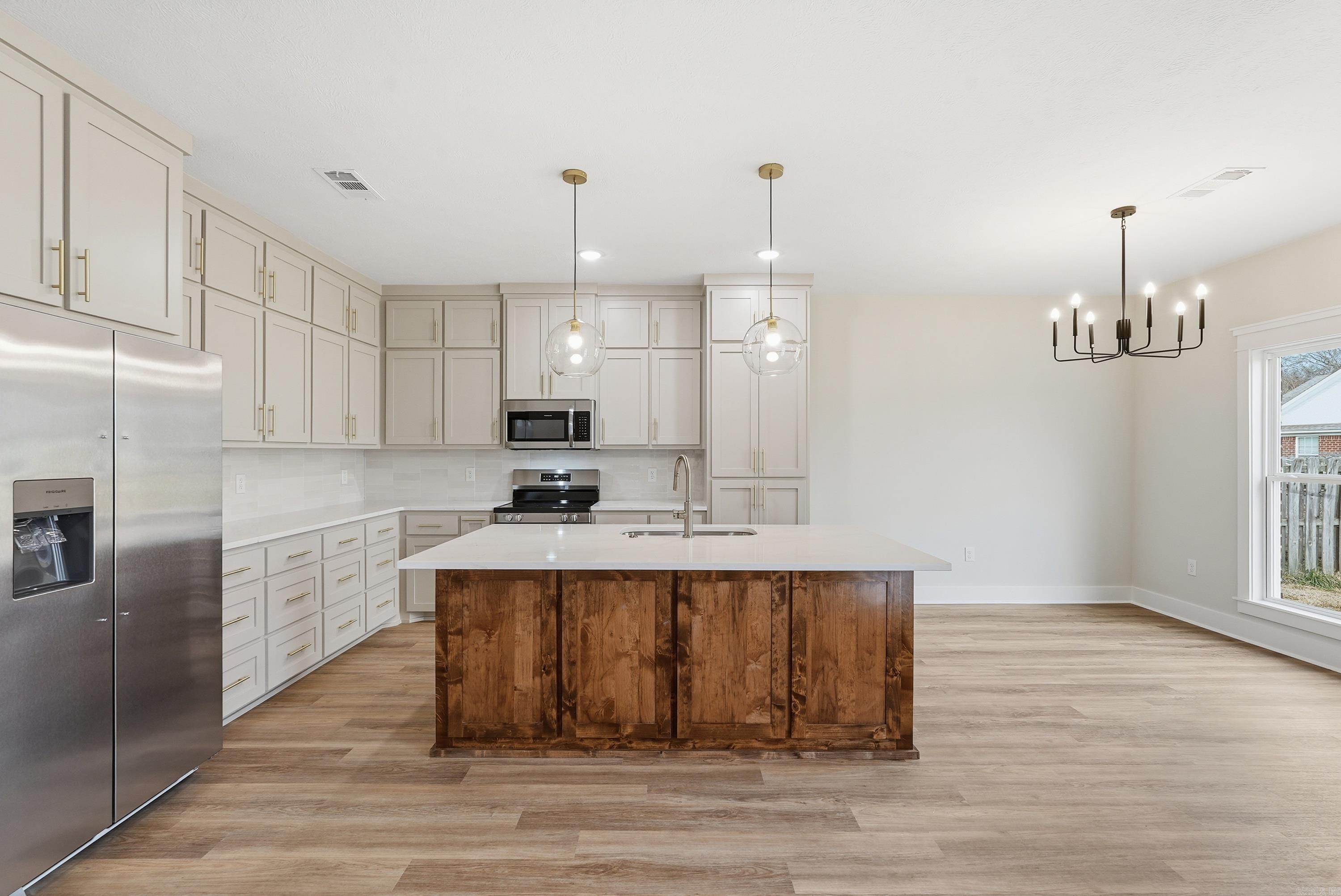 FREDERICK PLACE - Residential