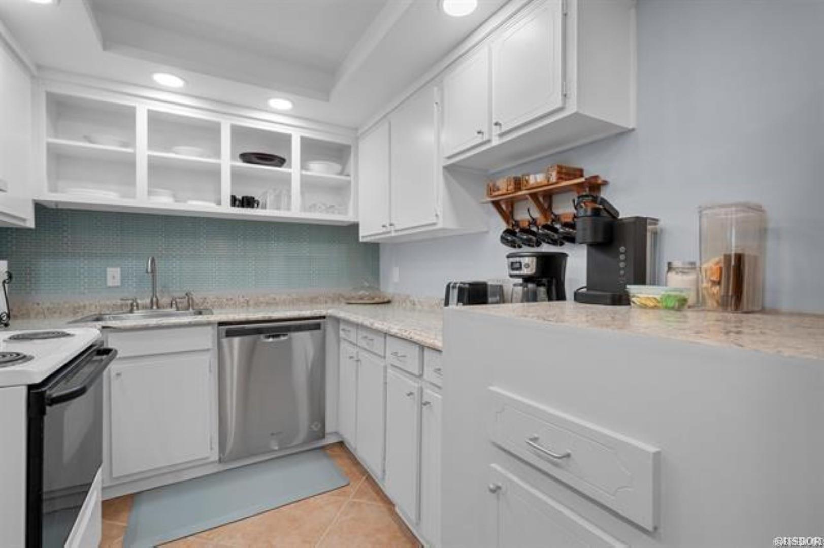 BEACON MANOR HPR - Residential
