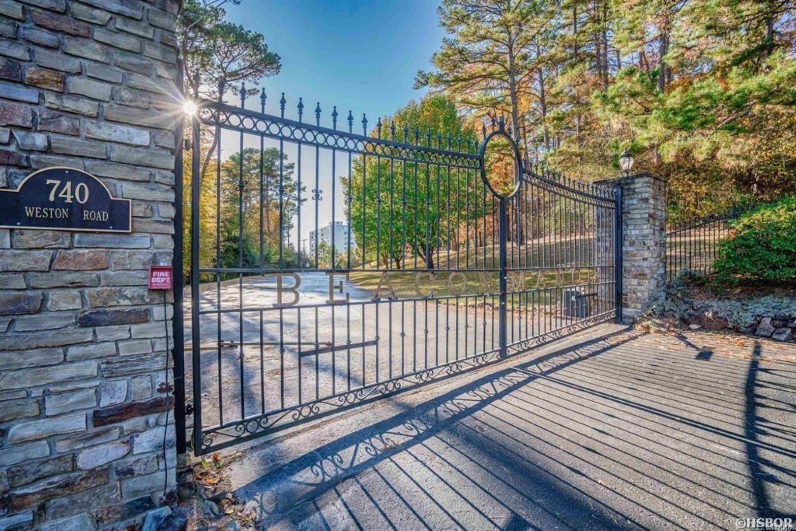 BEACON MANOR HPR - Residential