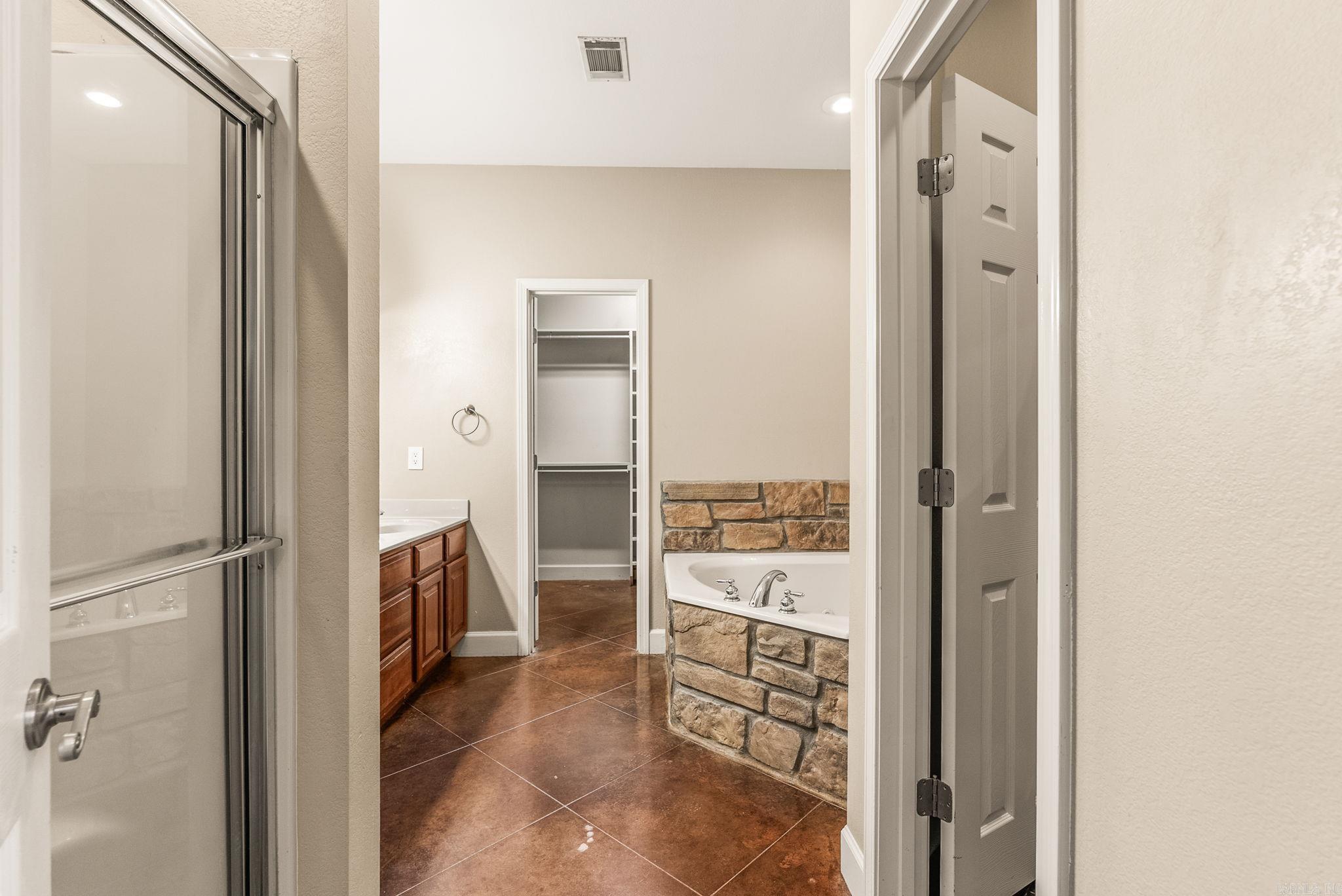 SOUTHWIND - Residential