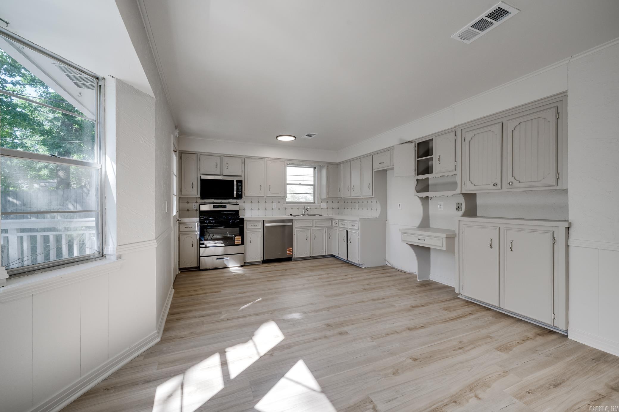PLEASANT VIEW - Residential