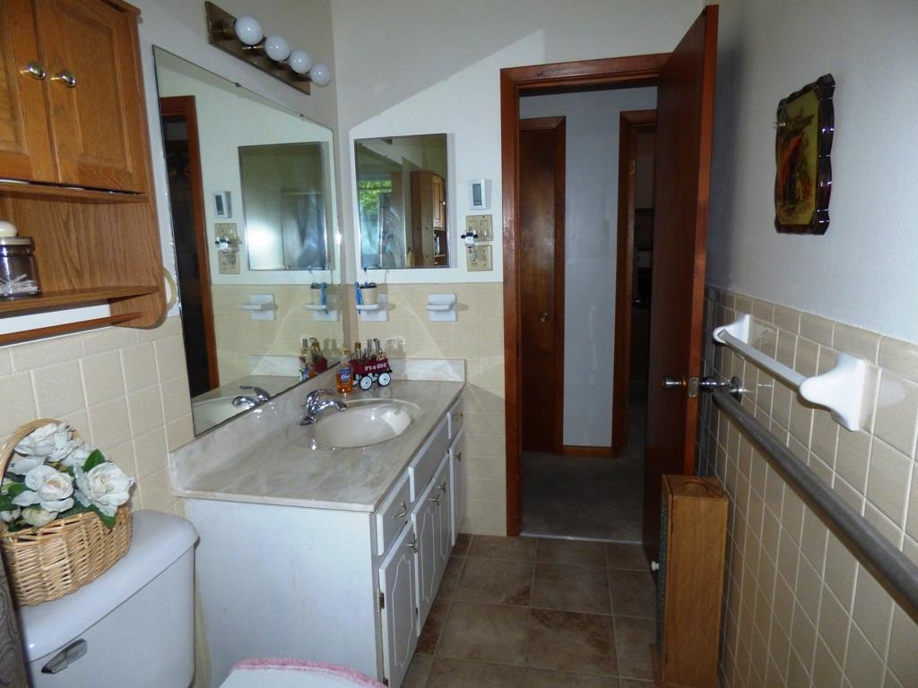 Crow 2nd - Residential