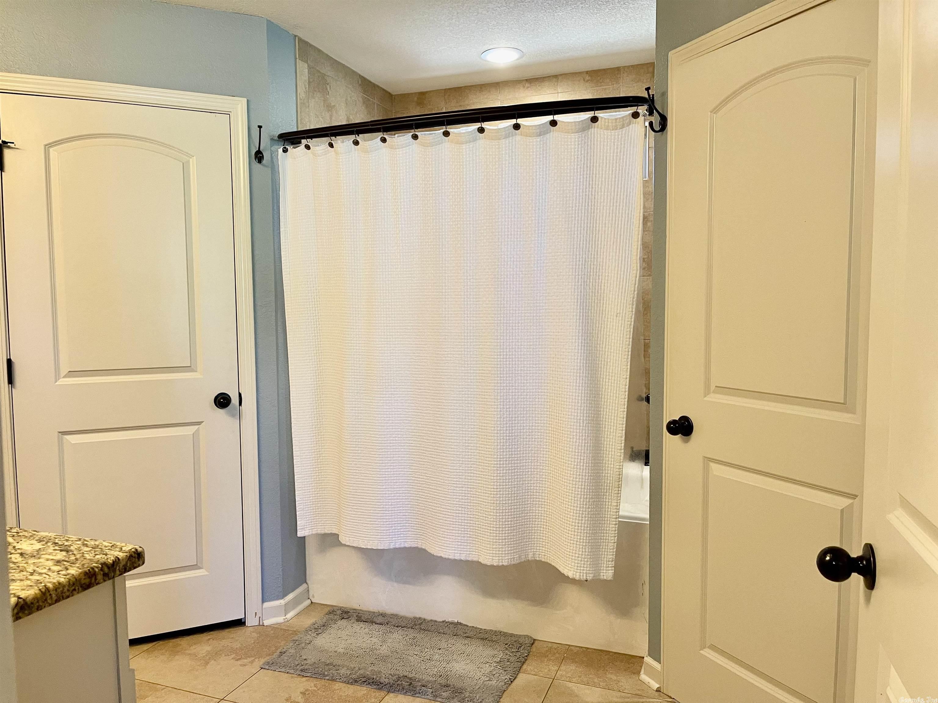 NORTH HAVEN - Residential