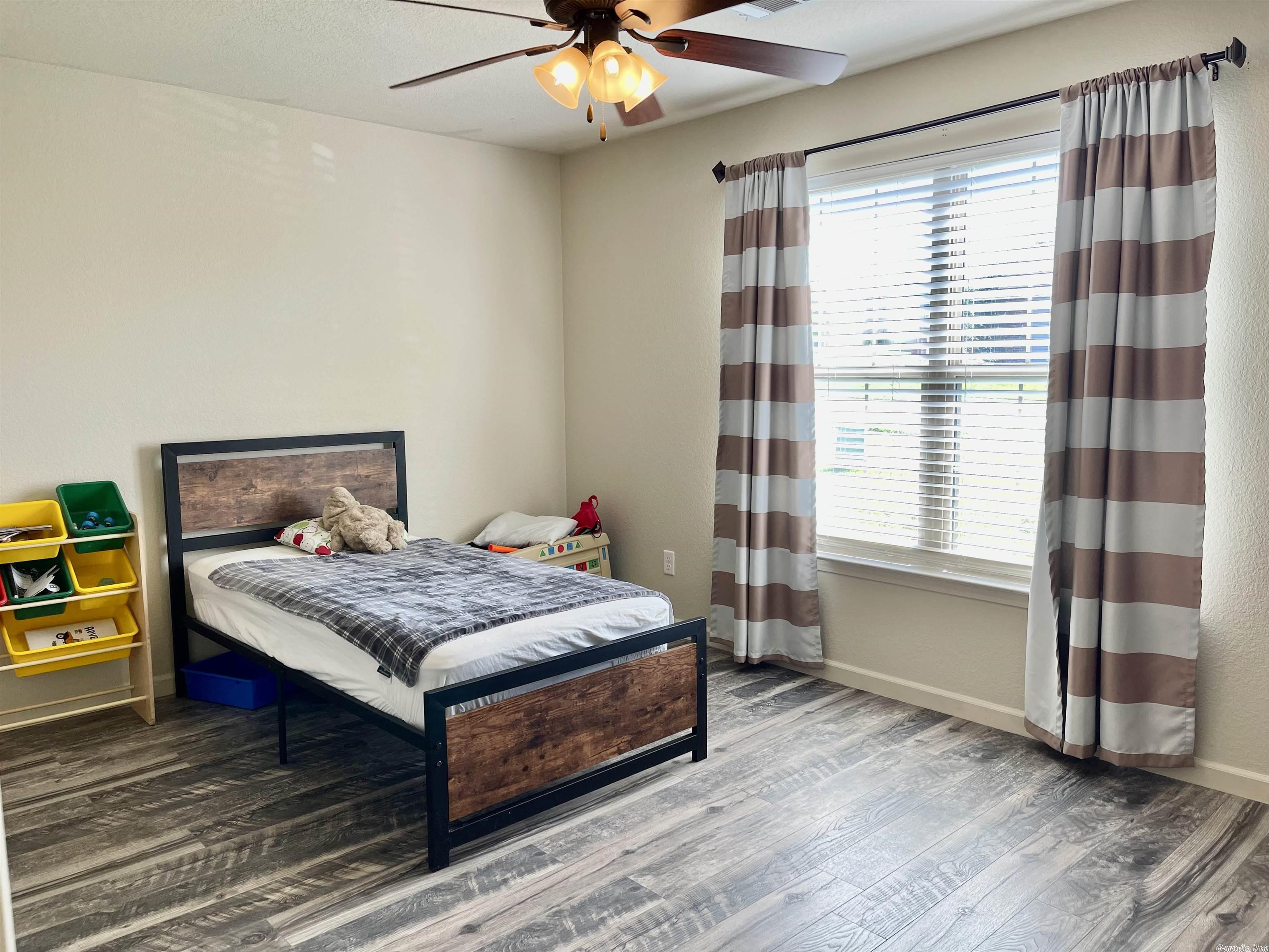 NORTH HAVEN - Residential