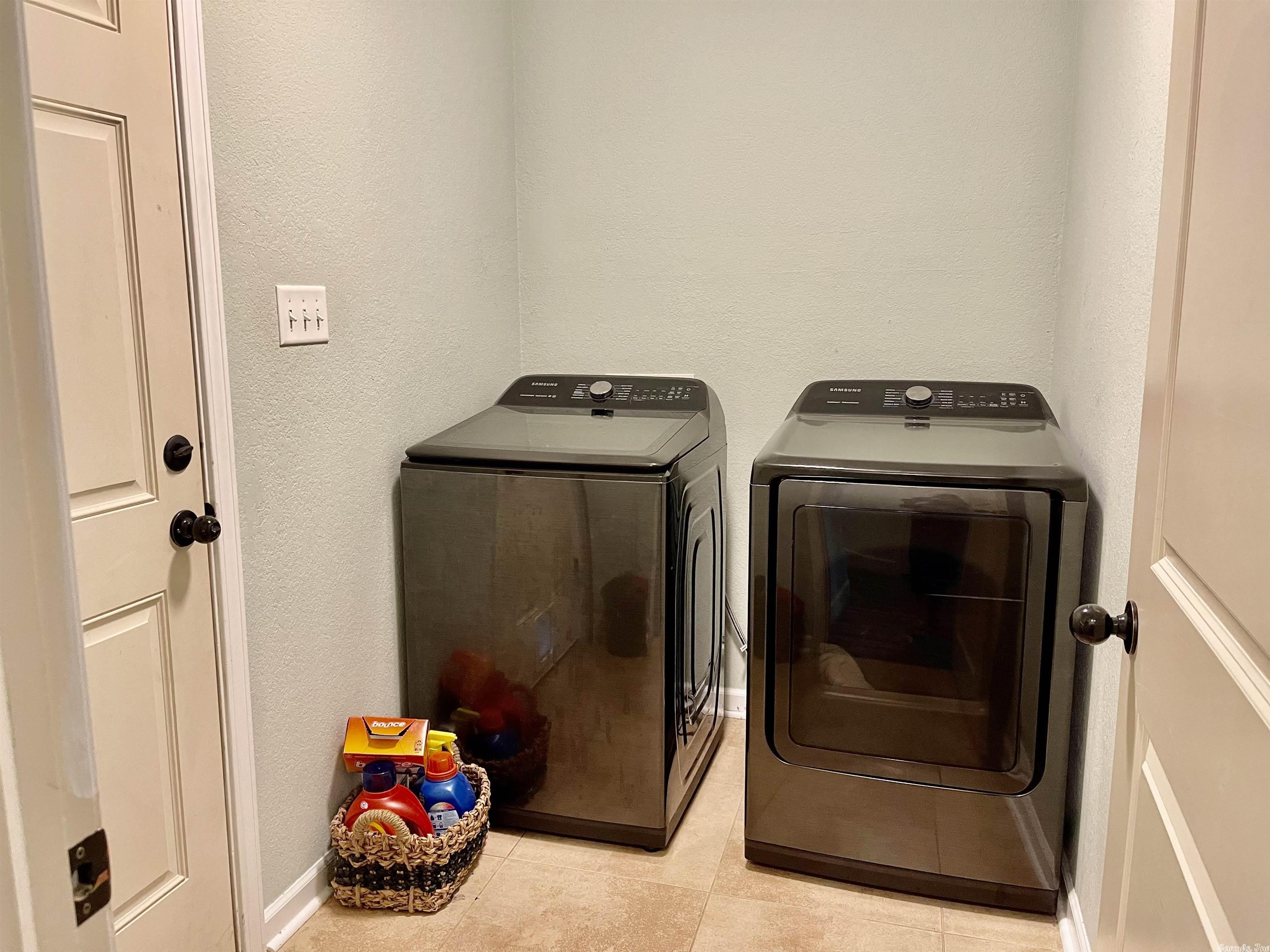 NORTH HAVEN - Residential