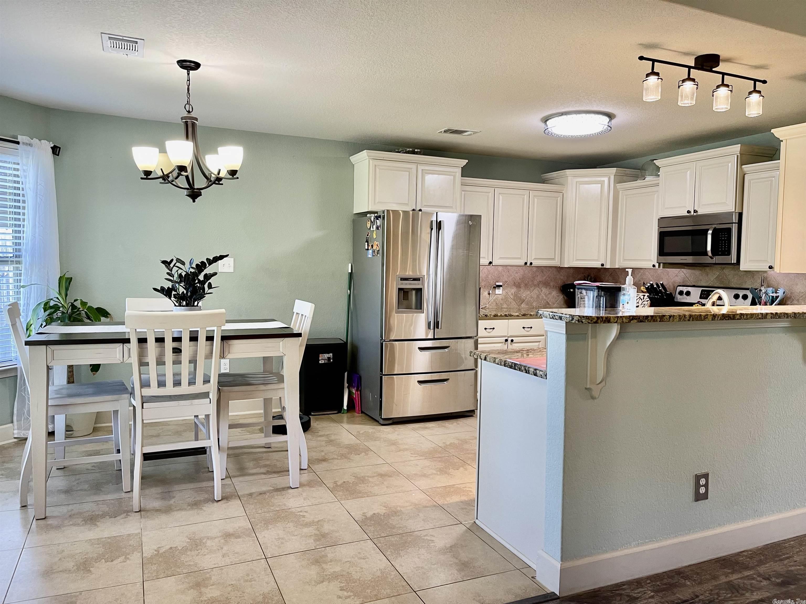 NORTH HAVEN - Residential