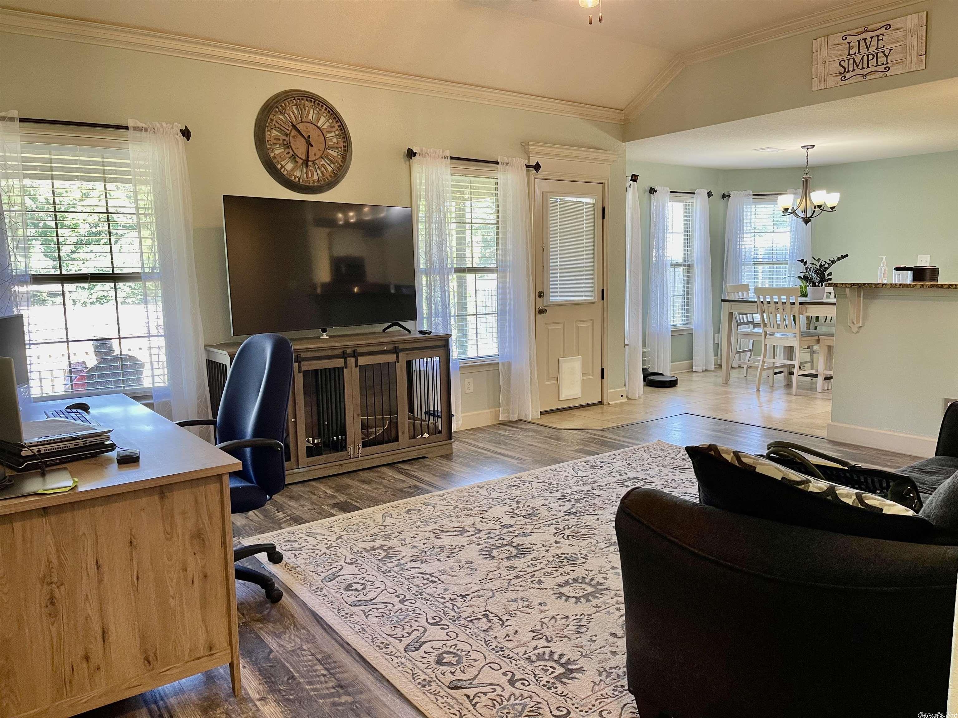 NORTH HAVEN - Residential