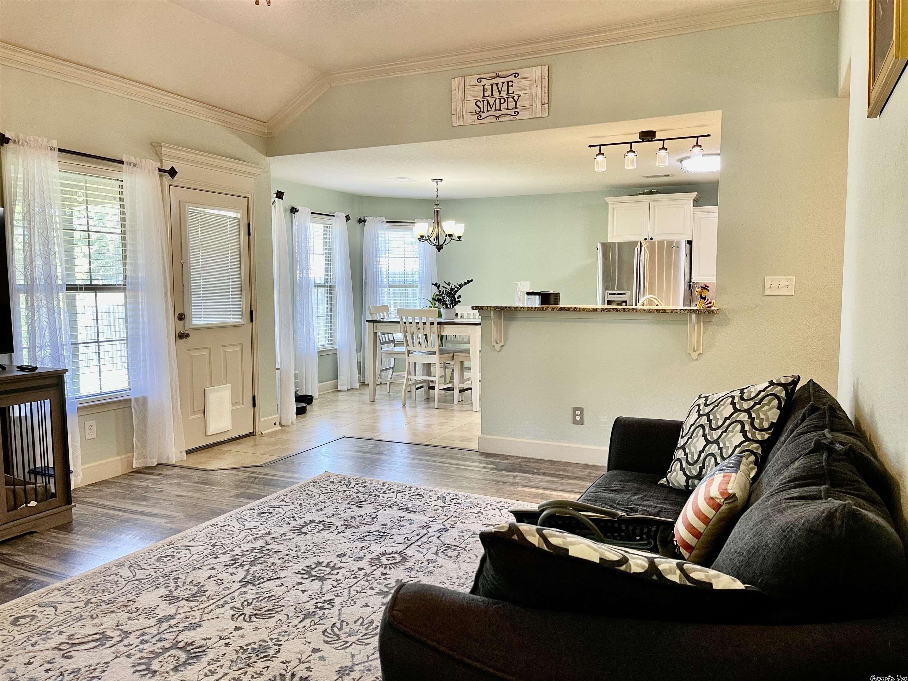 NORTH HAVEN - Residential