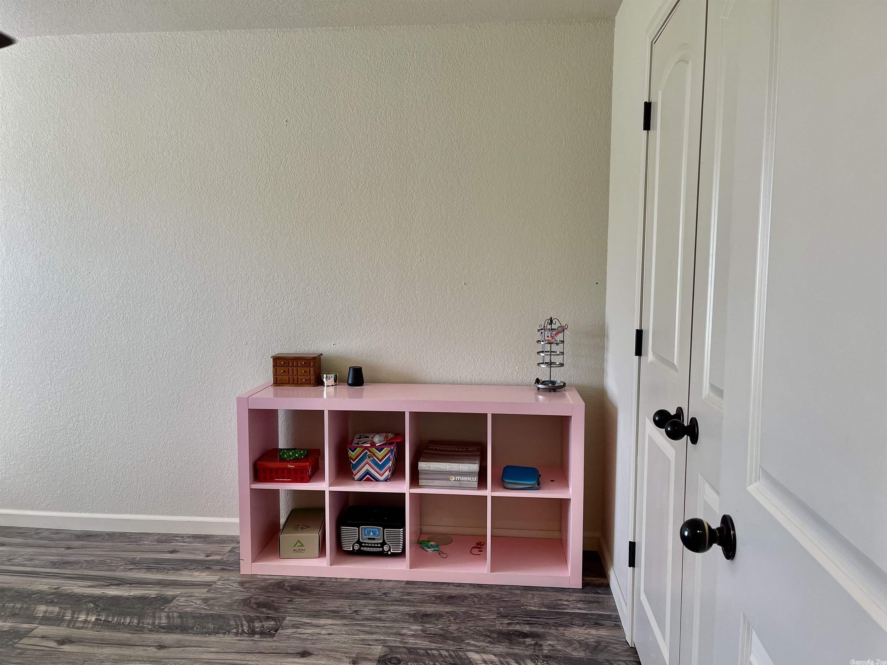 NORTH HAVEN - Residential