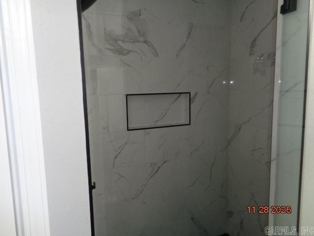 NORTHRIDGE - Residential