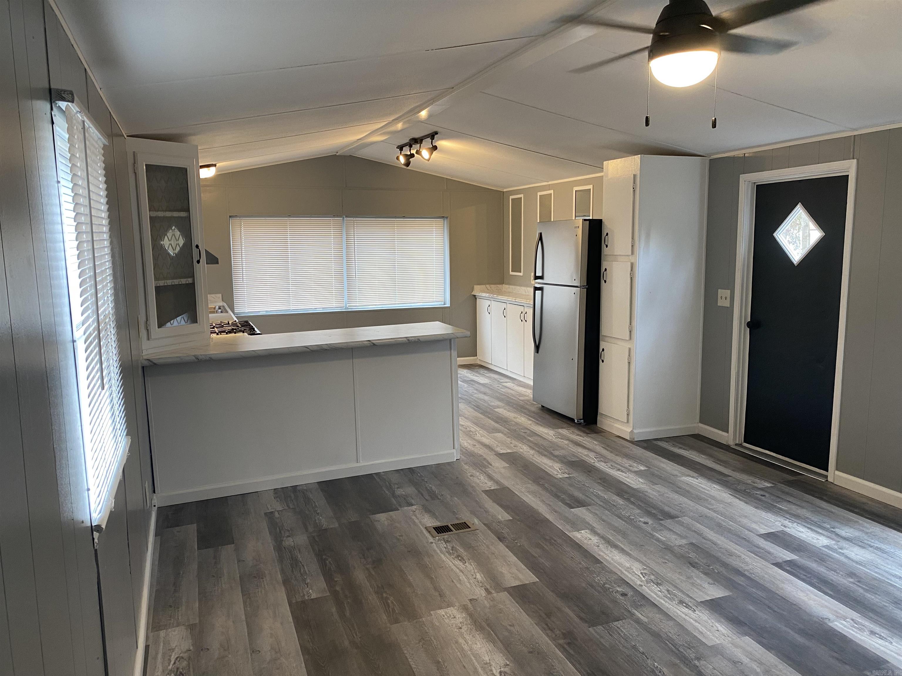 Not in Subdivision - Residential Lease