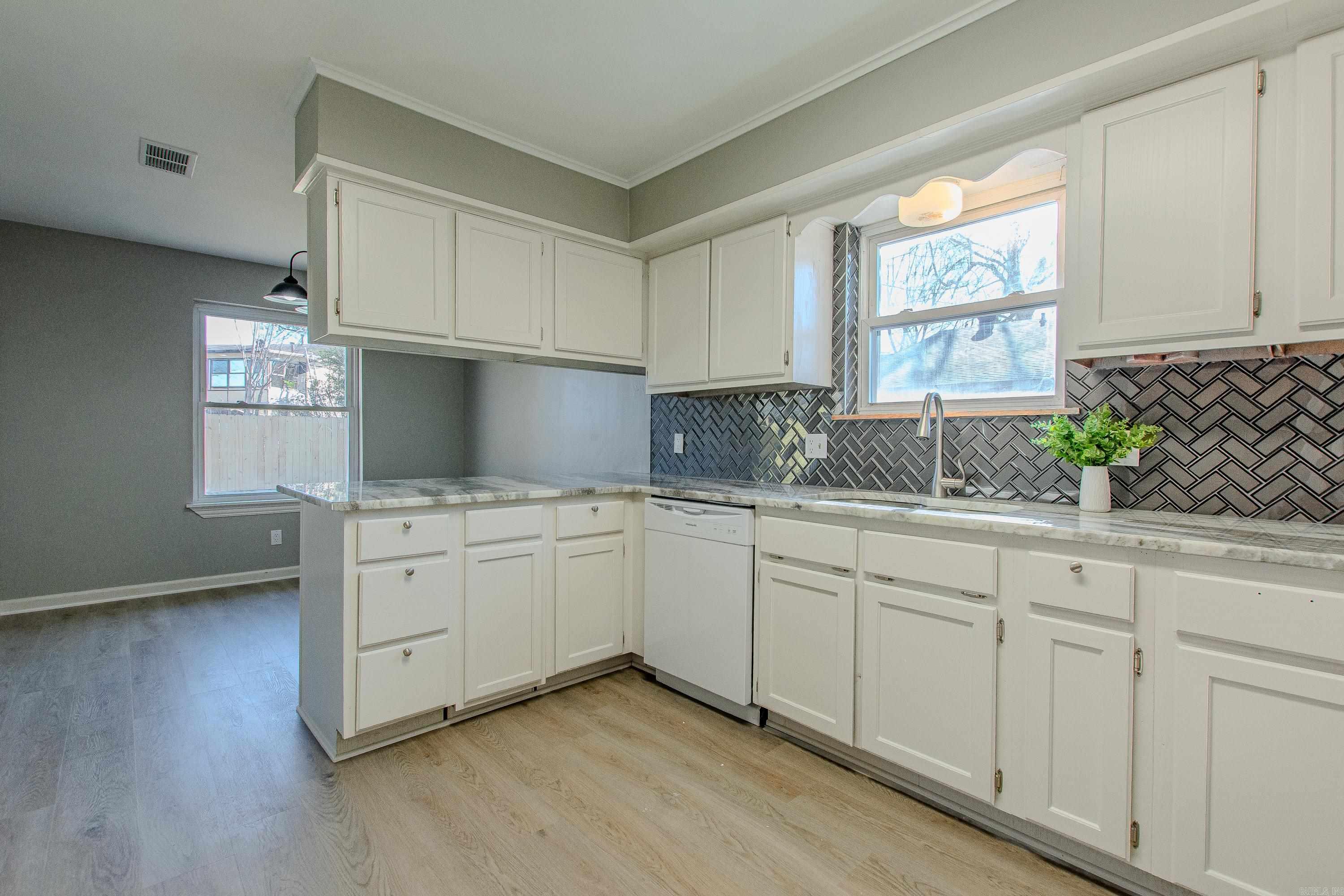 CREEKDALE - Residential