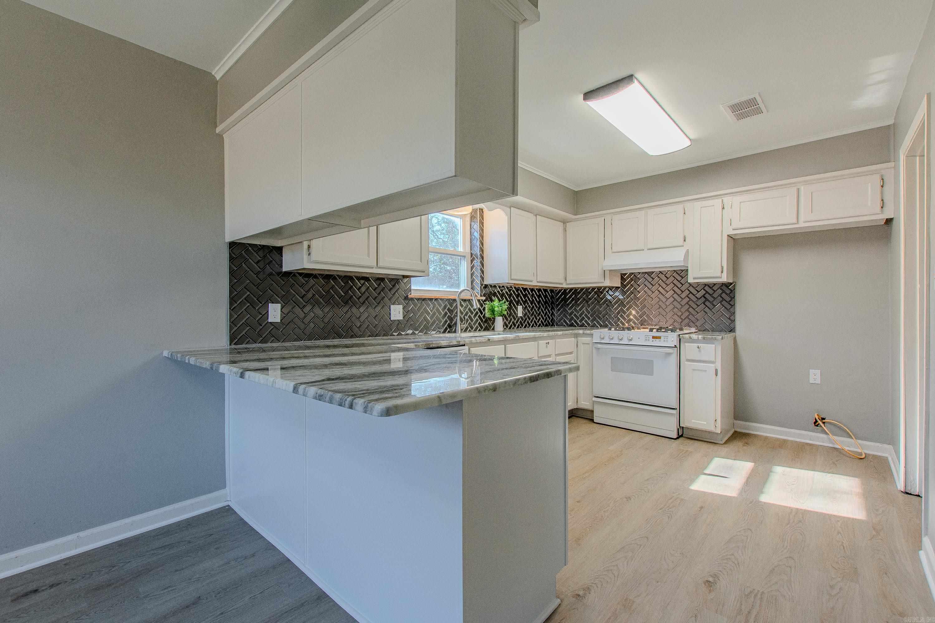 CREEKDALE - Residential