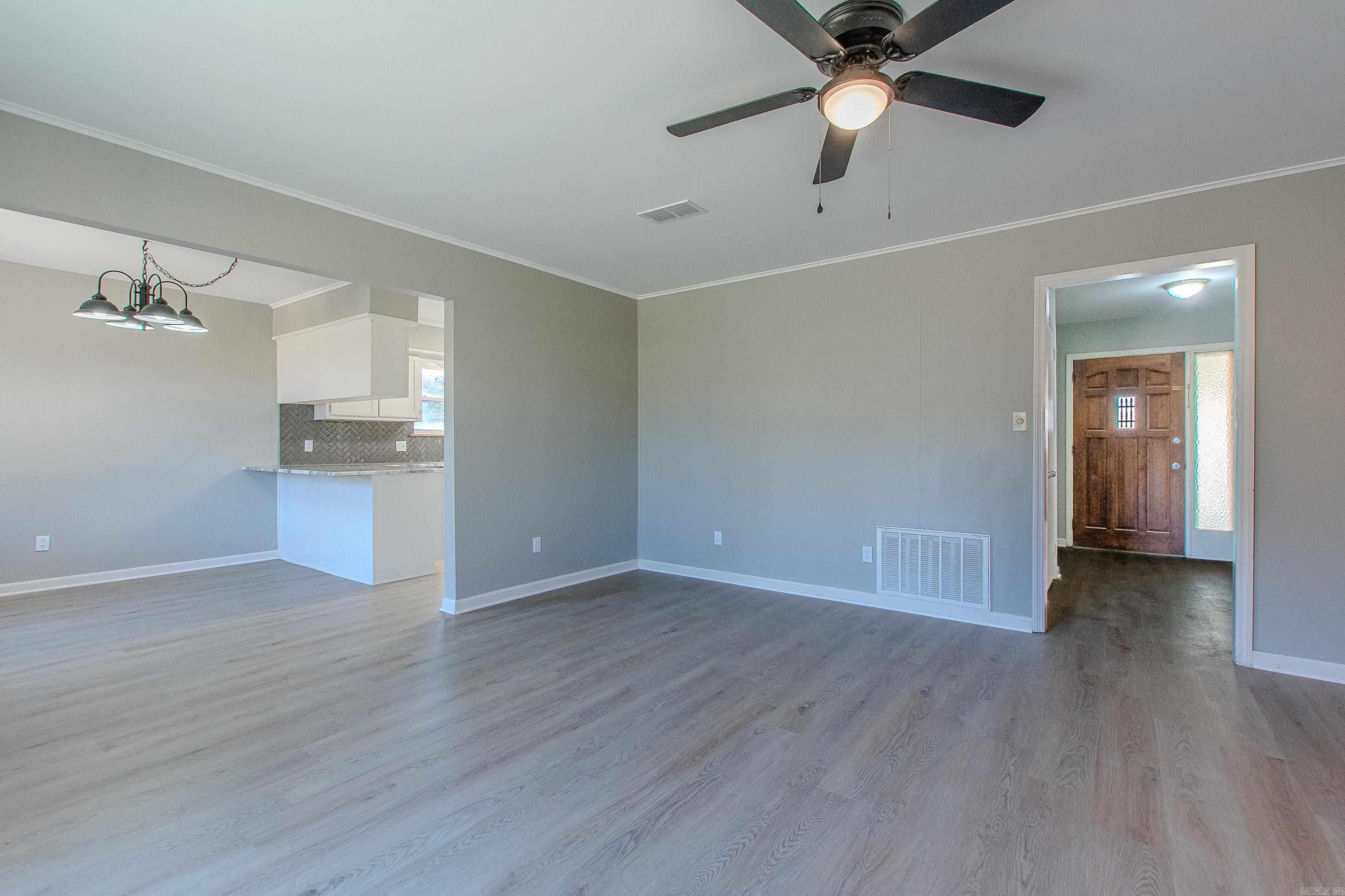 CREEKDALE - Residential