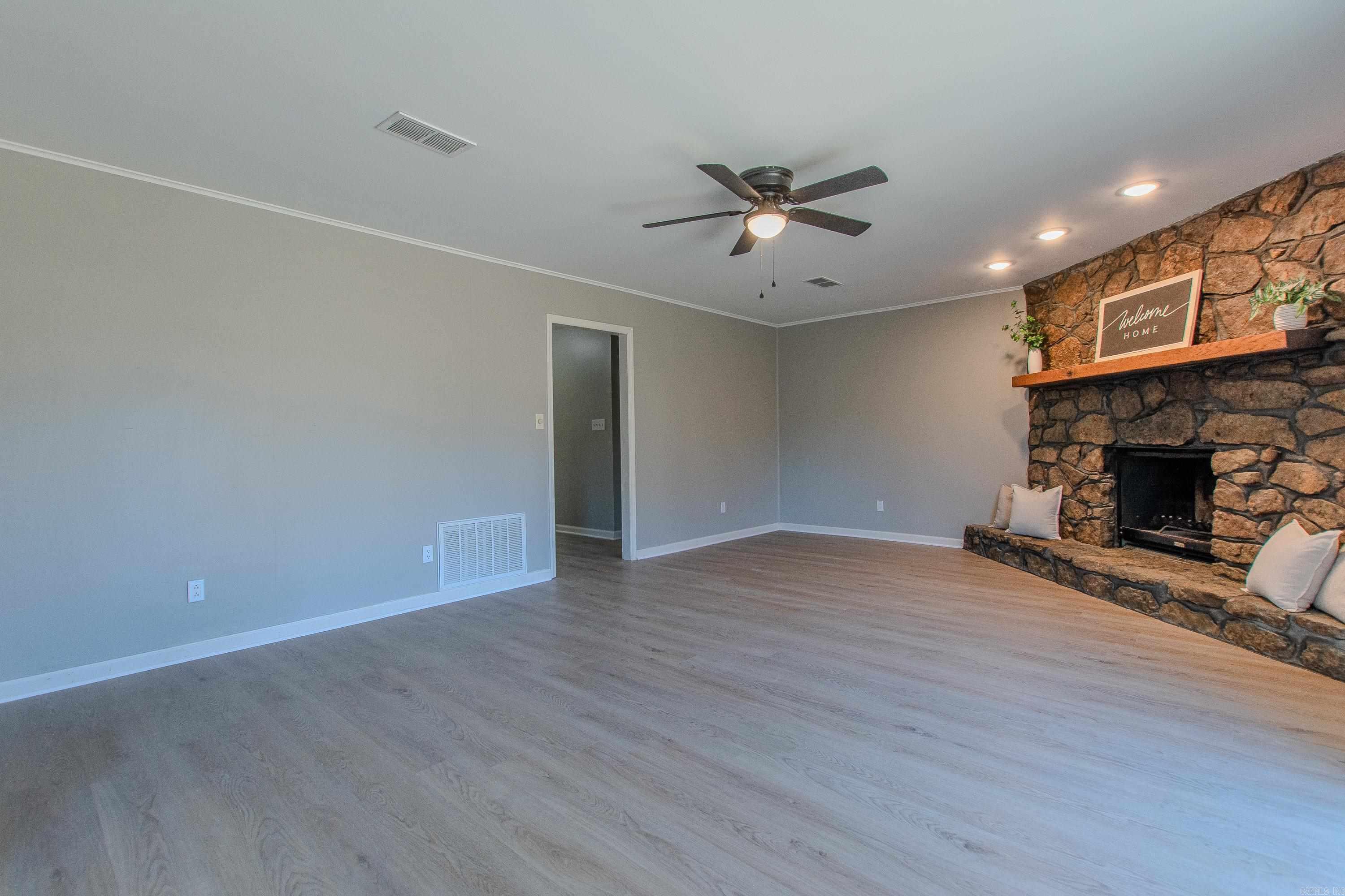 CREEKDALE - Residential