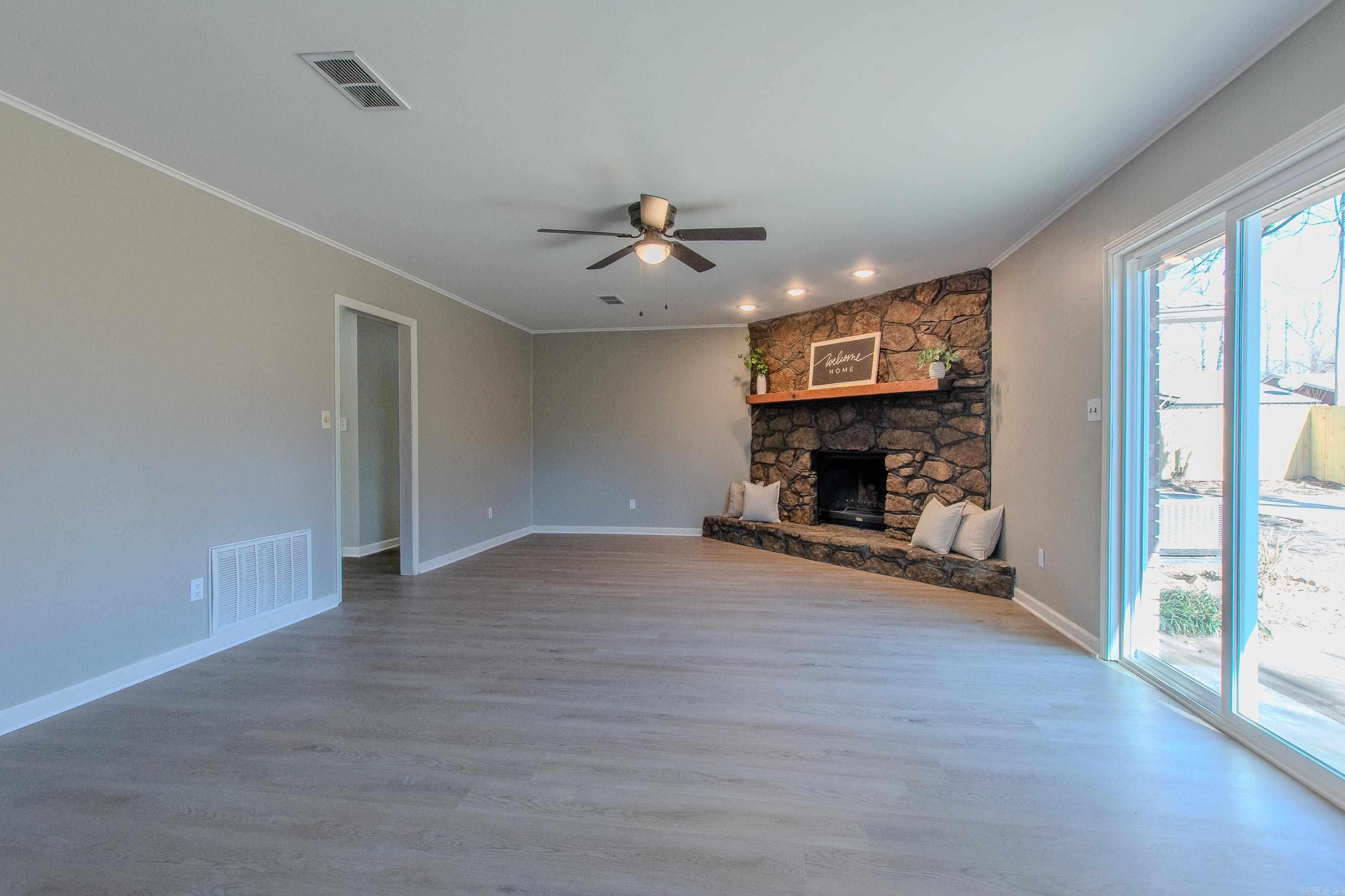 CREEKDALE - Residential