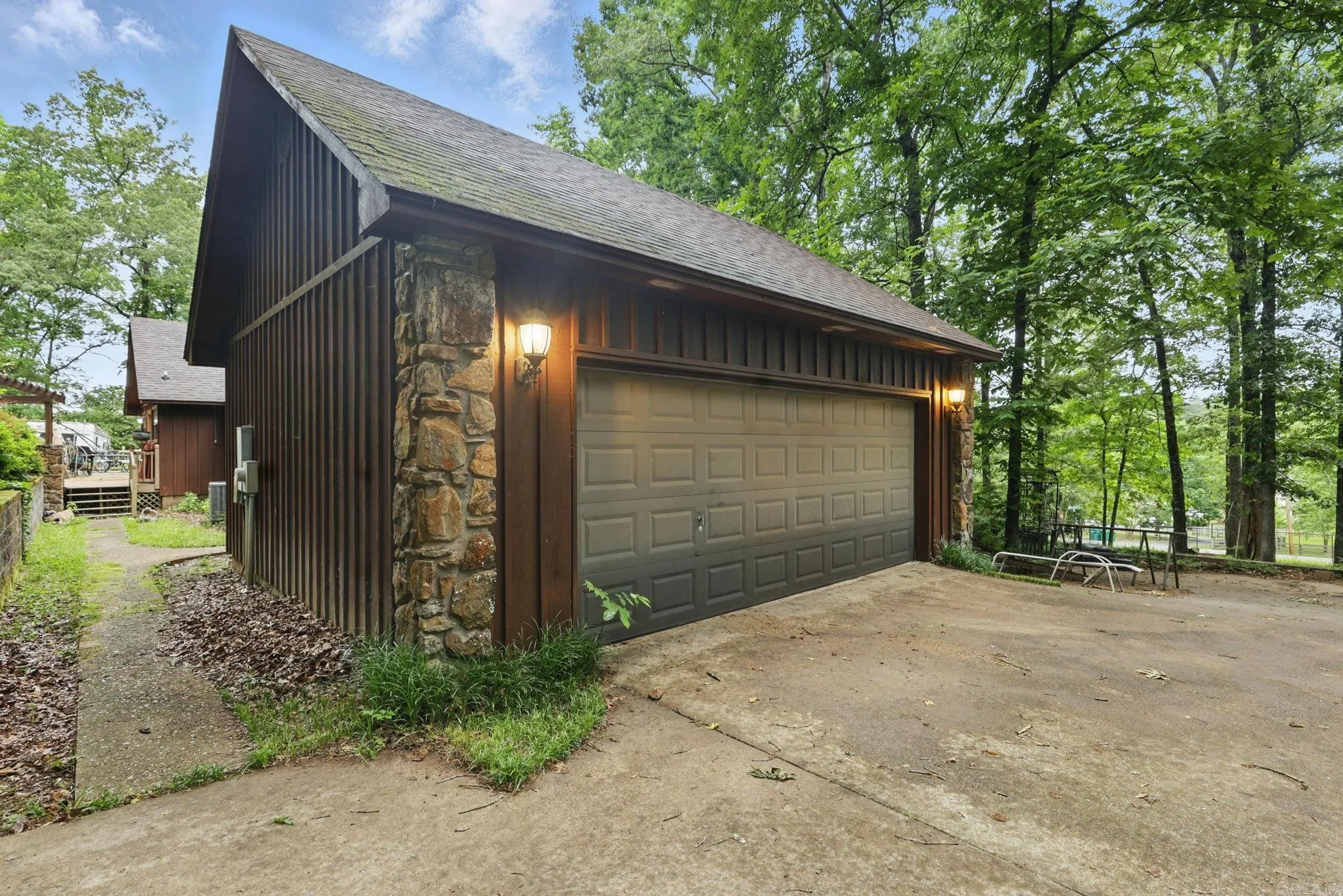 Little Rock, Arkansas 72223, United States, 3 Bedrooms Bedrooms, ,3 BathroomsBathrooms,Residential,Active,140455