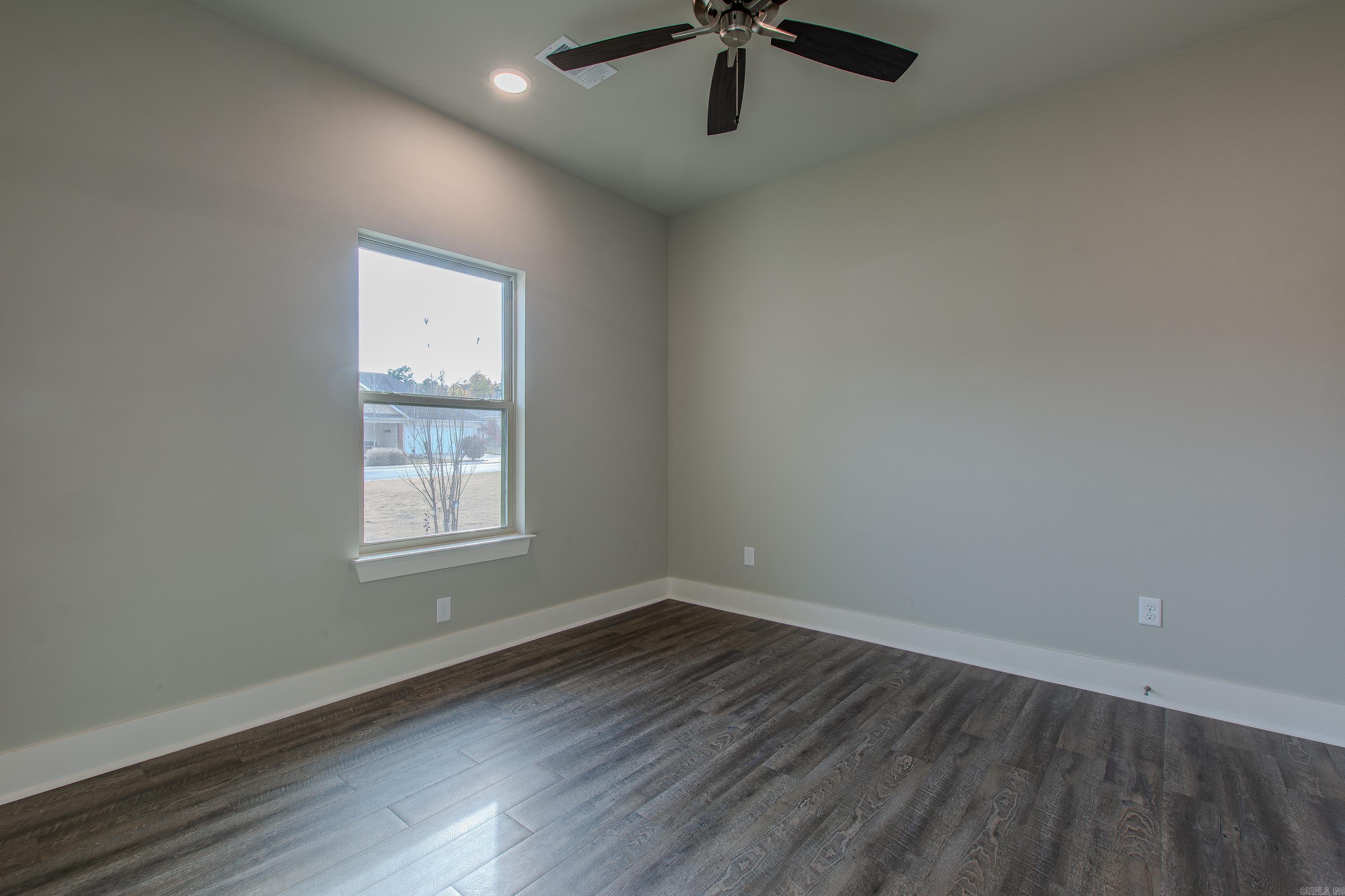 CYPRESS VALLEY - Residential