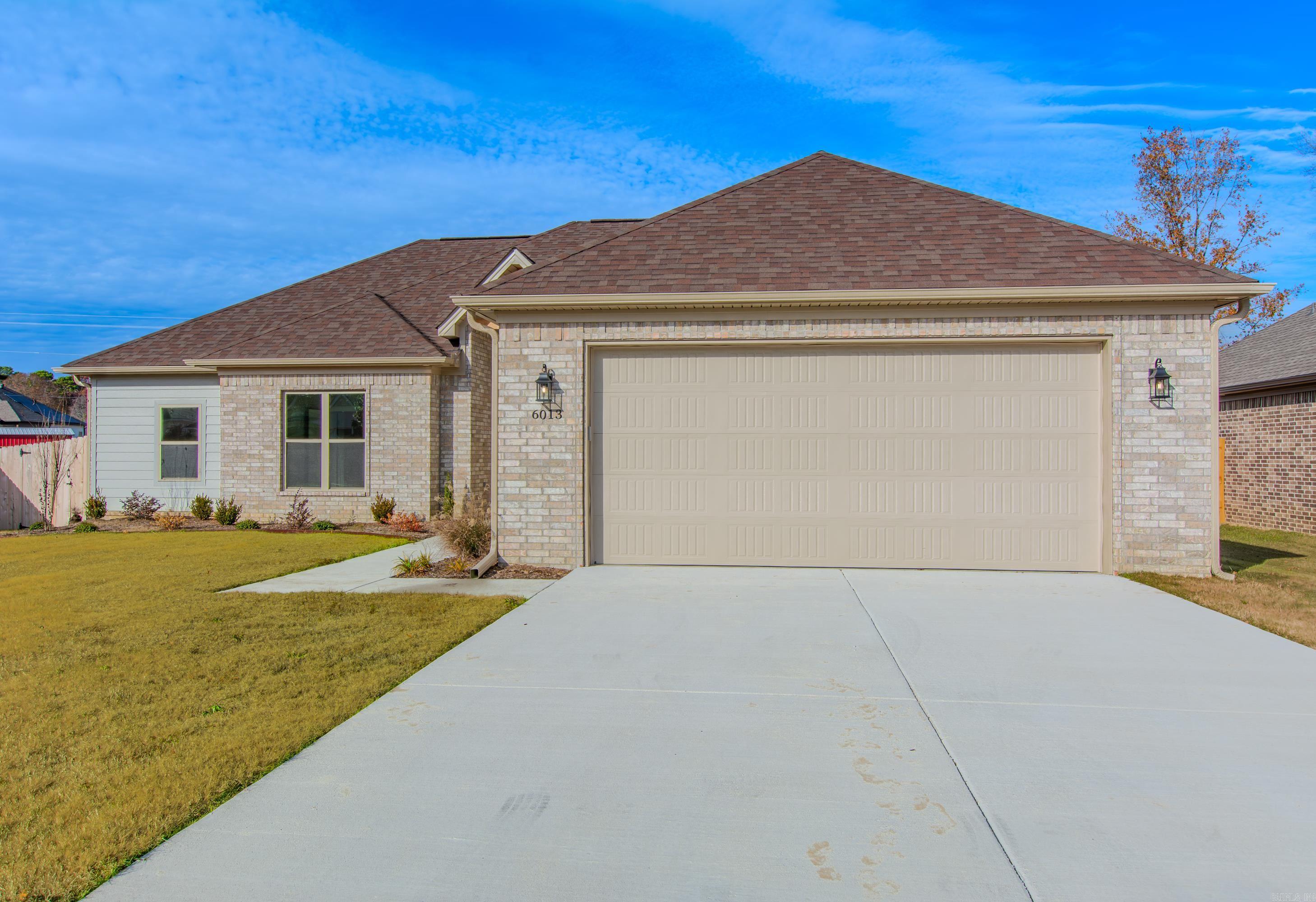 CYPRESS VALLEY - Residential