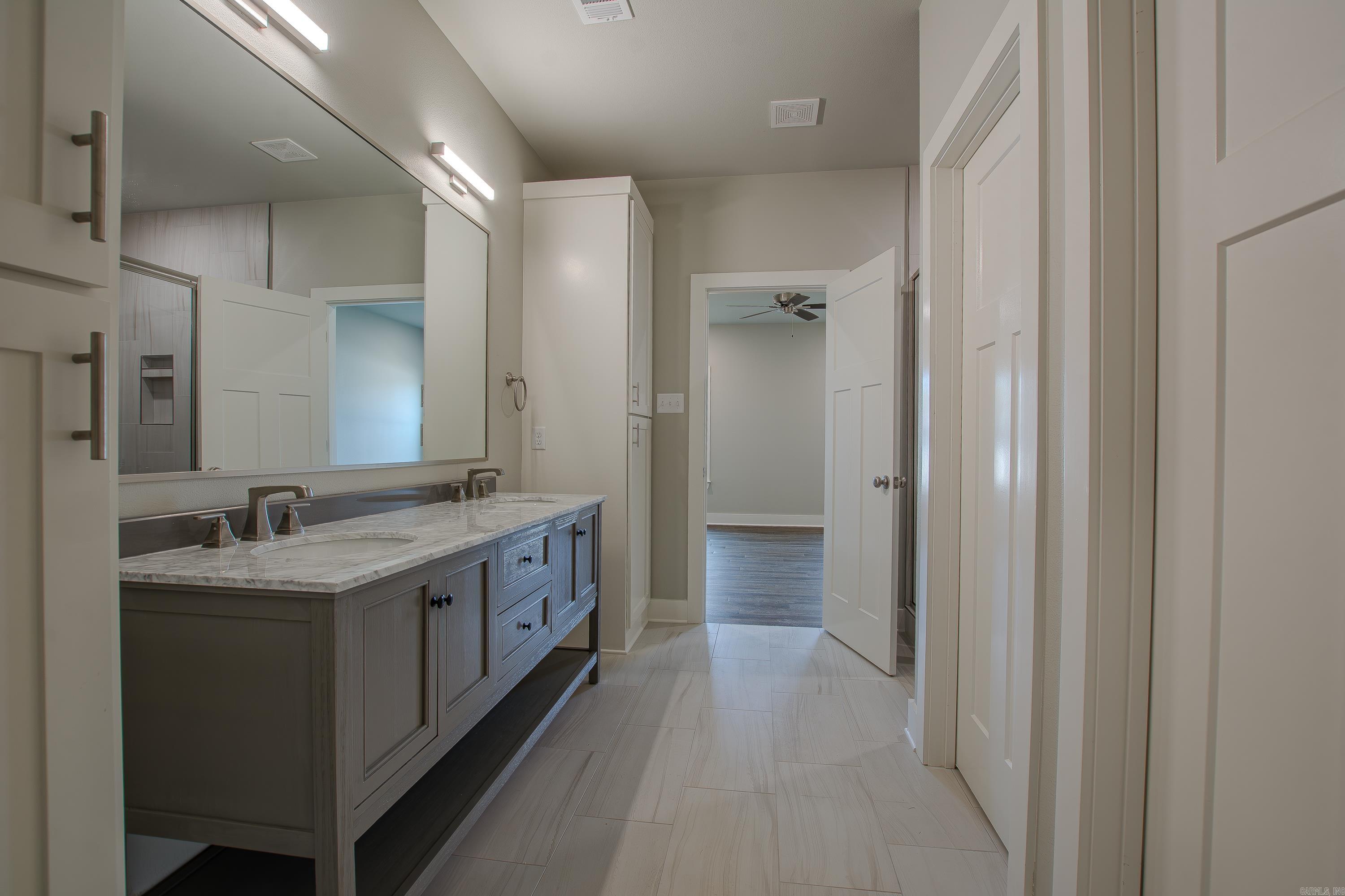 CYPRESS VALLEY - Residential