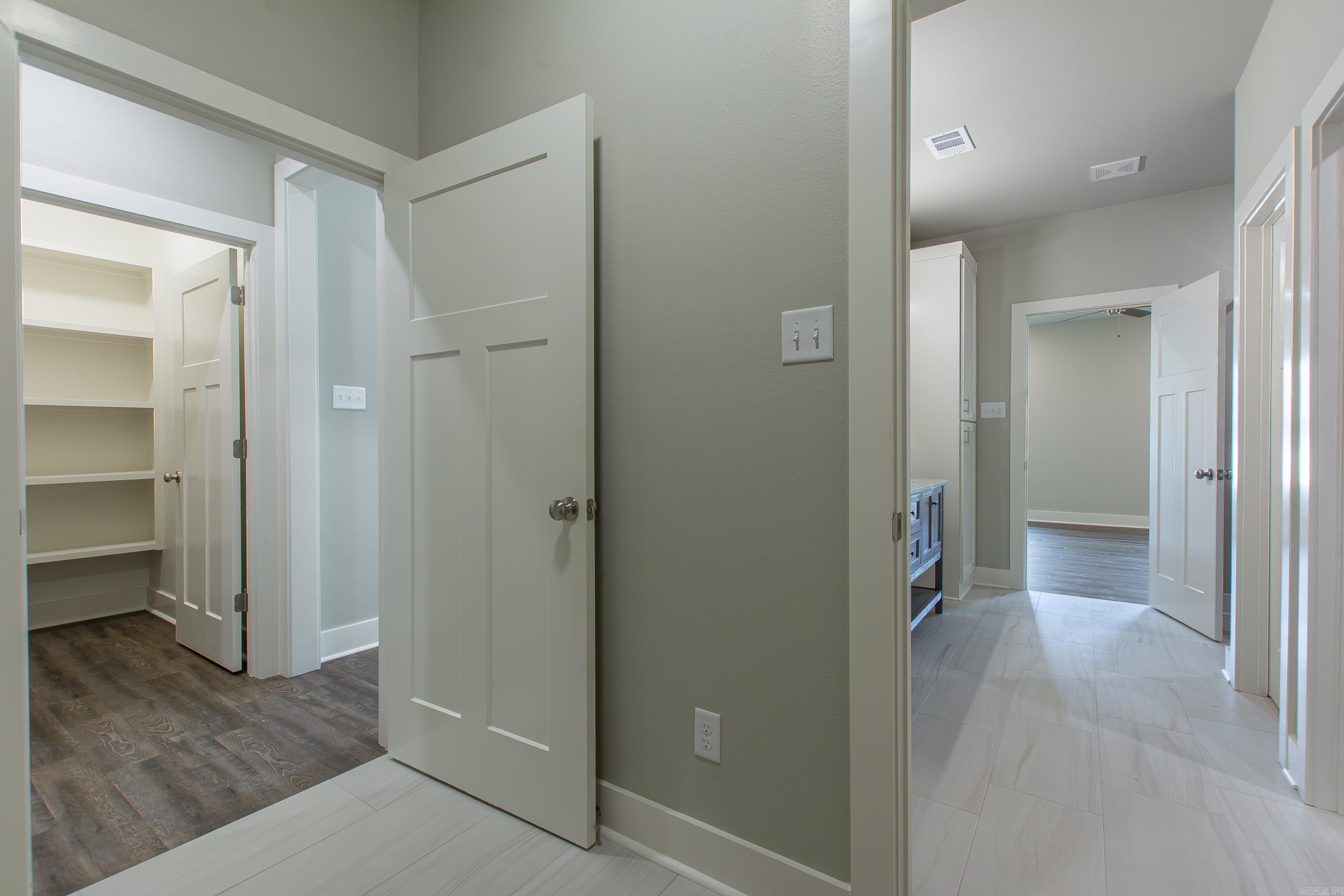 CYPRESS VALLEY - Residential