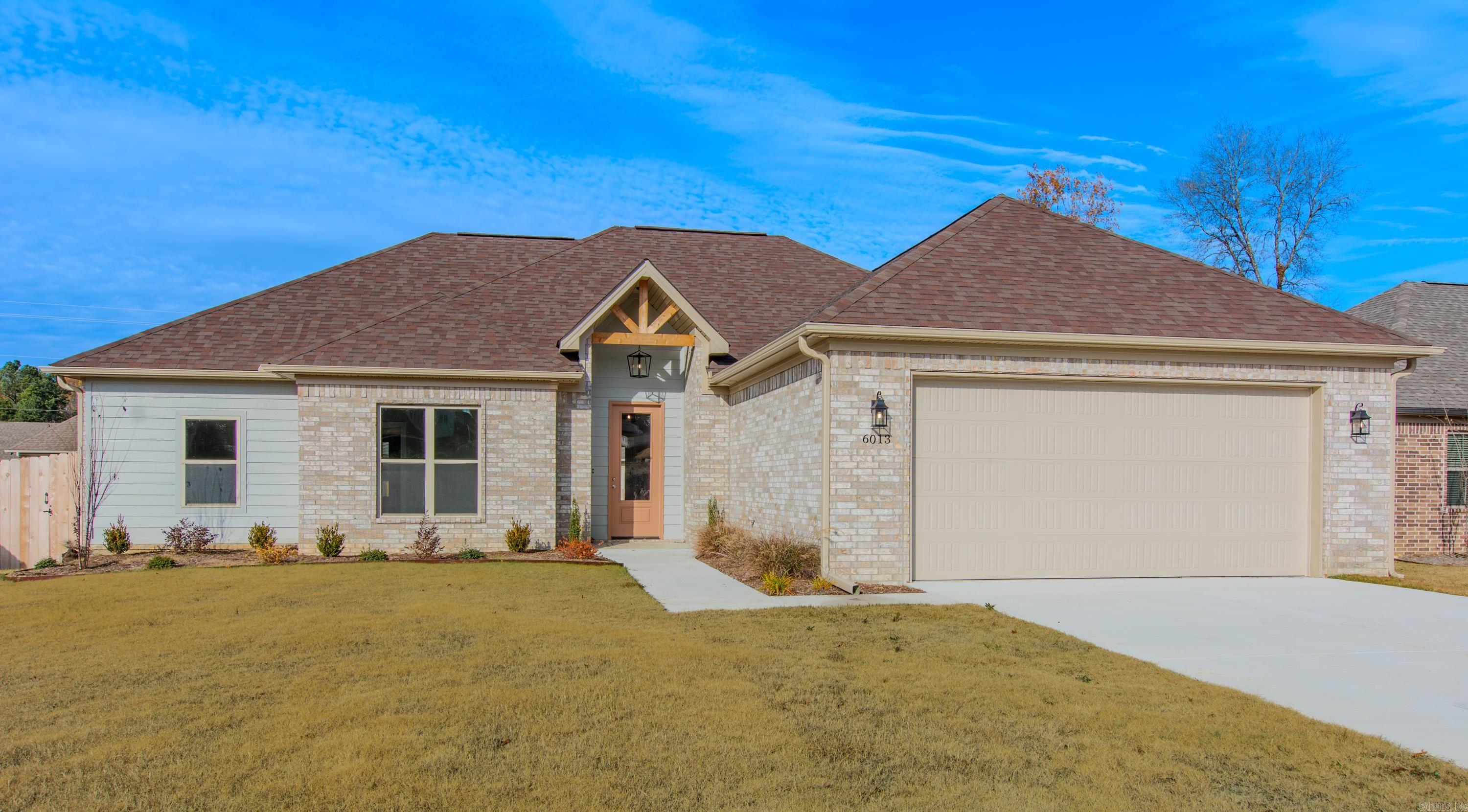 CYPRESS VALLEY - Residential