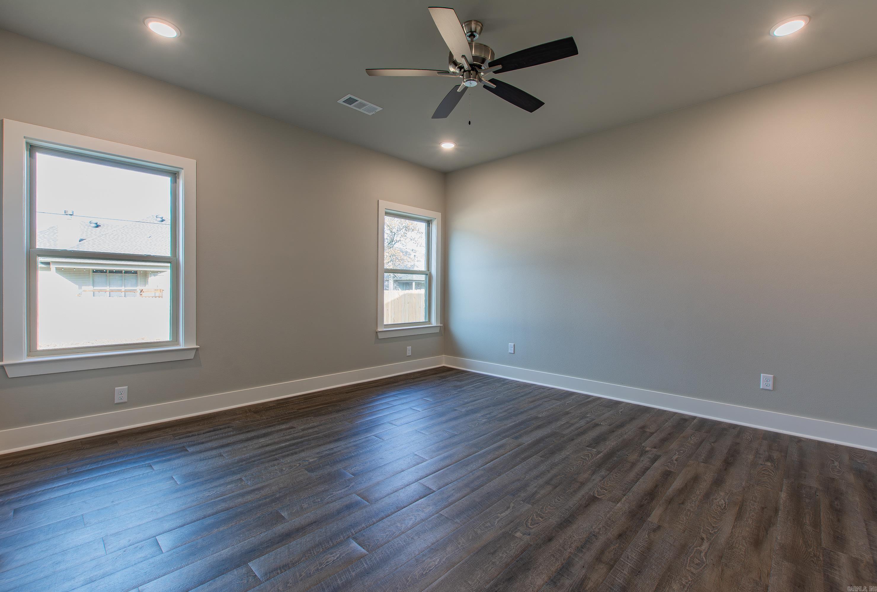 CYPRESS VALLEY - Residential