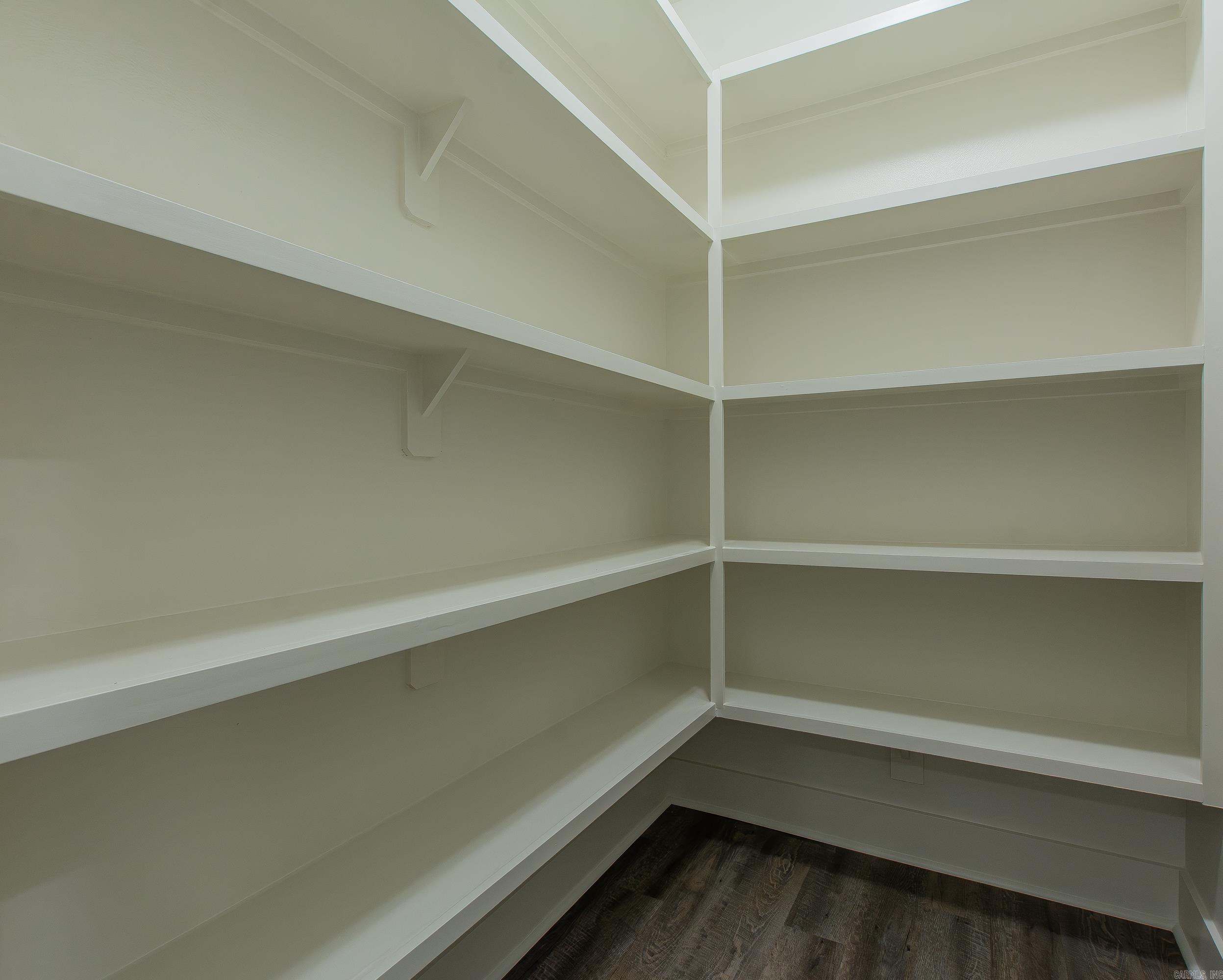 CYPRESS VALLEY - Residential