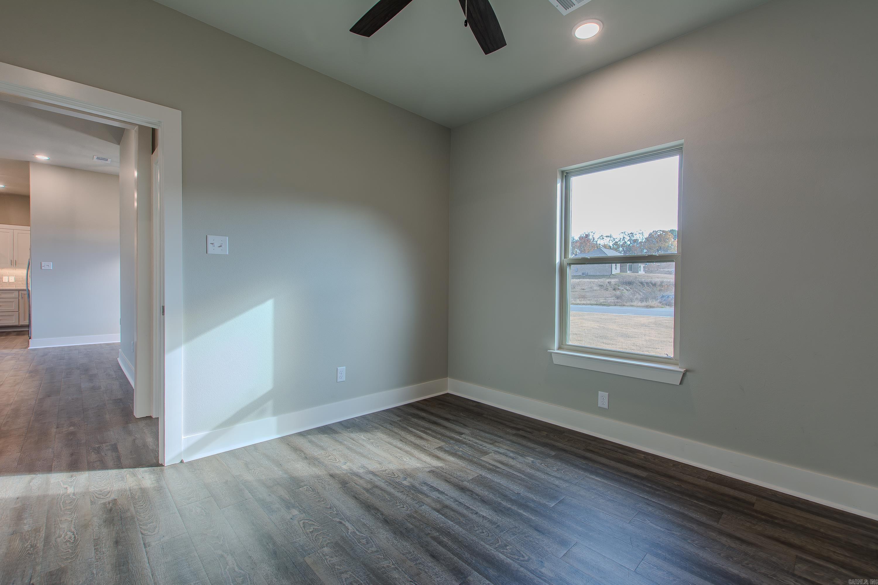 CYPRESS VALLEY - Residential